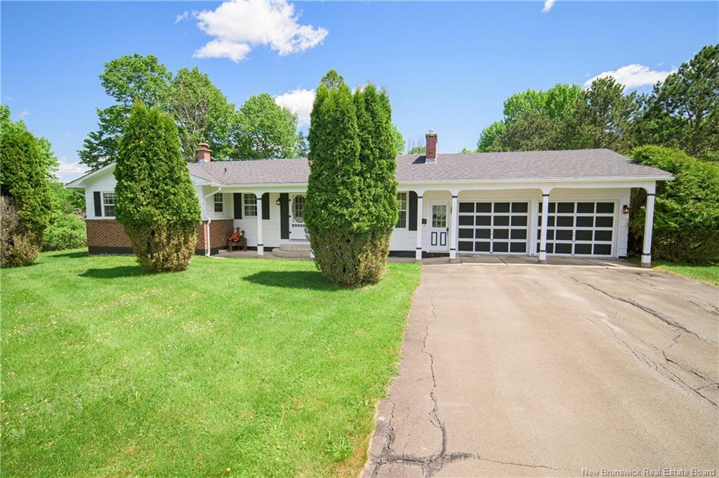 29 Trail Dr, Island View, NB