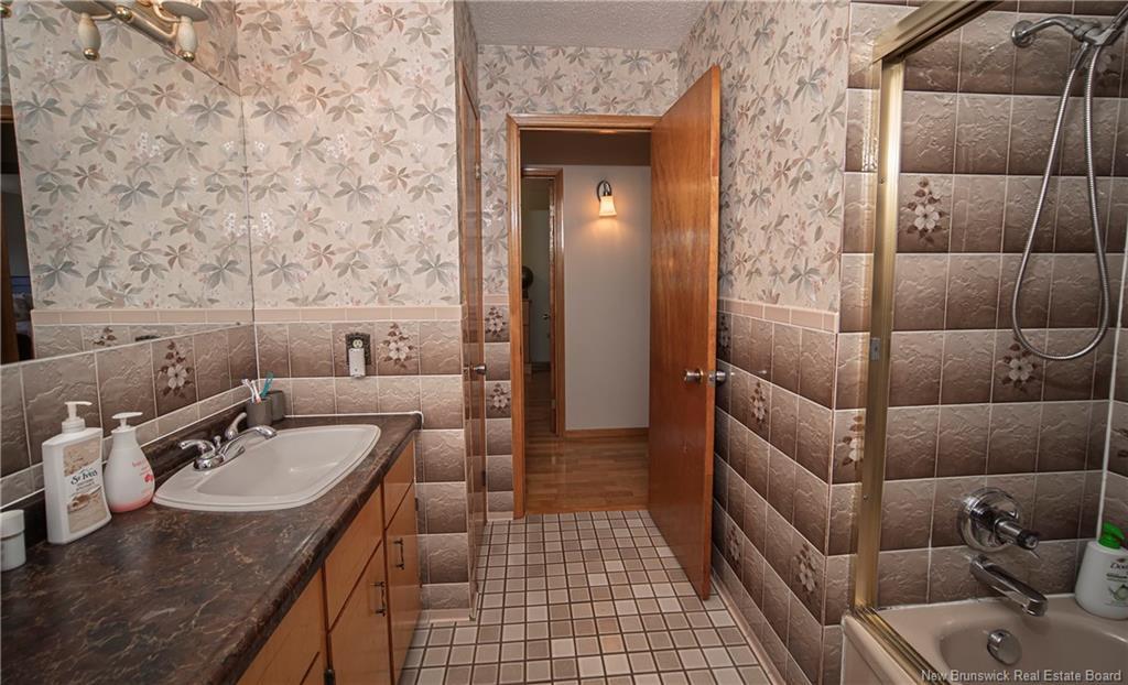 29 Trail Dr, Island View, NB