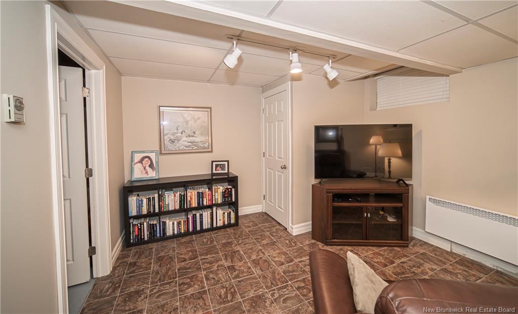 29 Trail Dr, Island View, NB