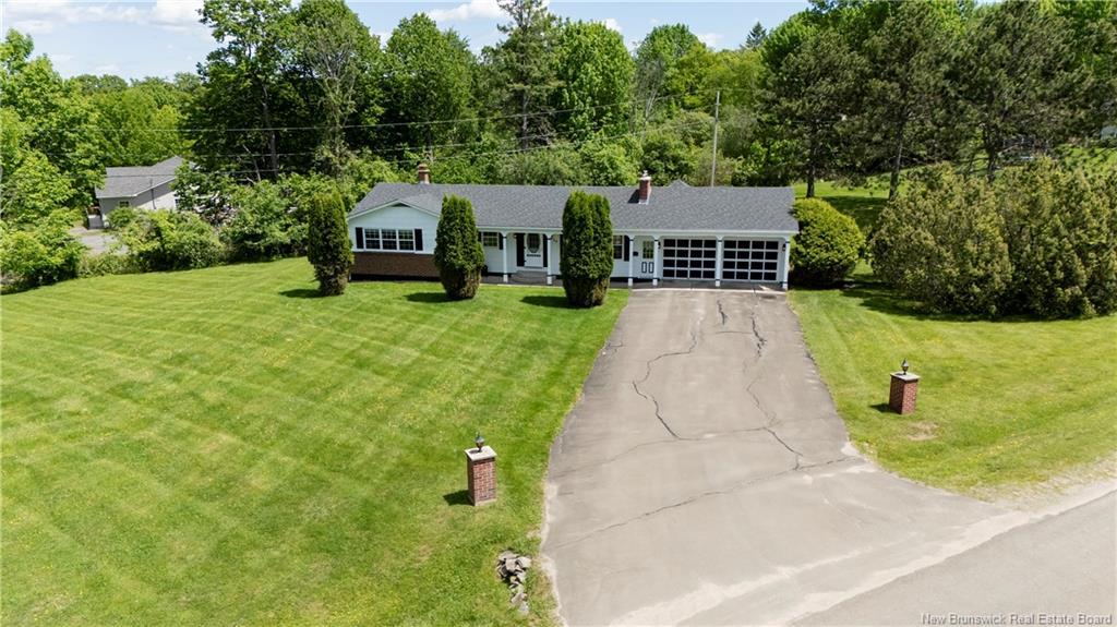 29 Trail Dr, Island View, NB