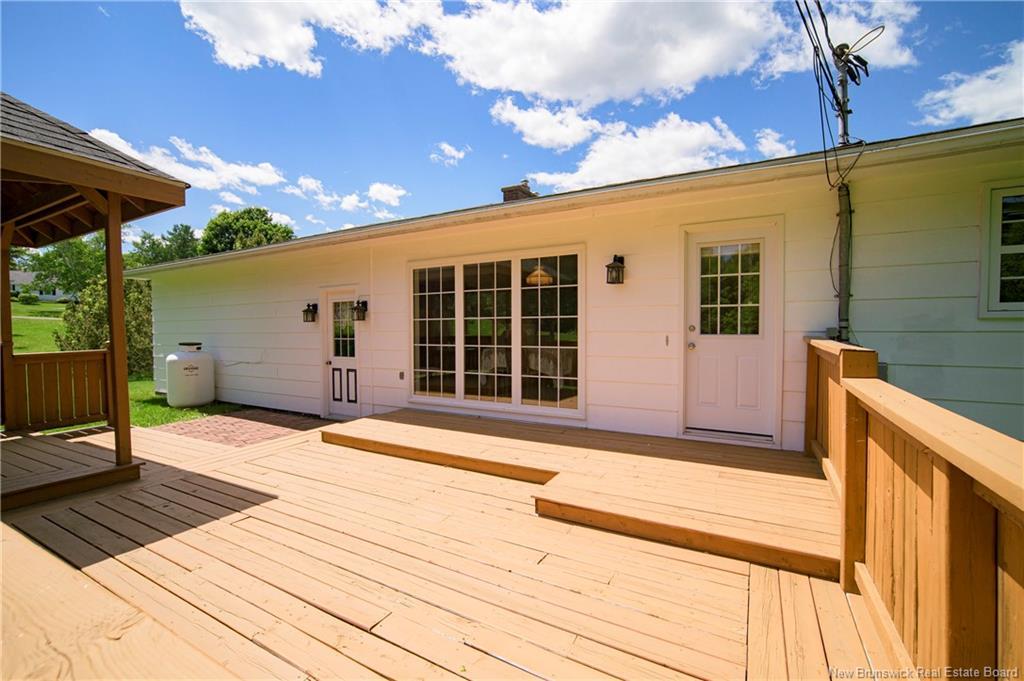 29 Trail Dr, Island View, NB