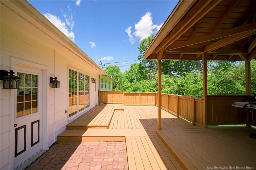 29 Trail Dr, Island View, NB