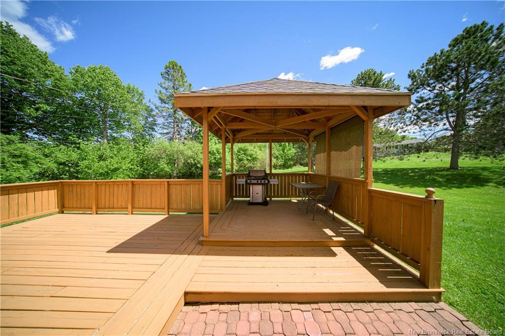 29 Trail Dr, Island View, NB