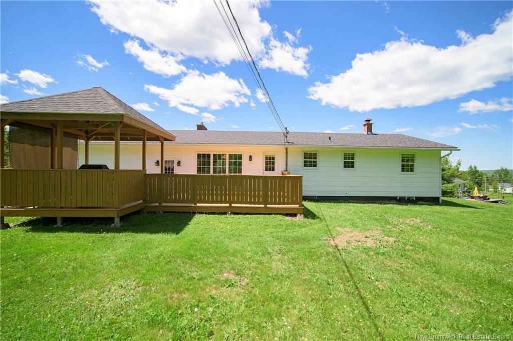 29 Trail Dr, Island View, NB