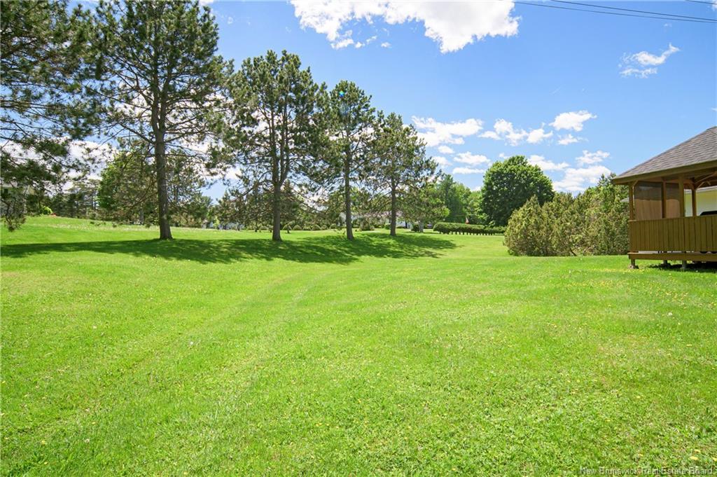 29 Trail Dr, Island View, NB
