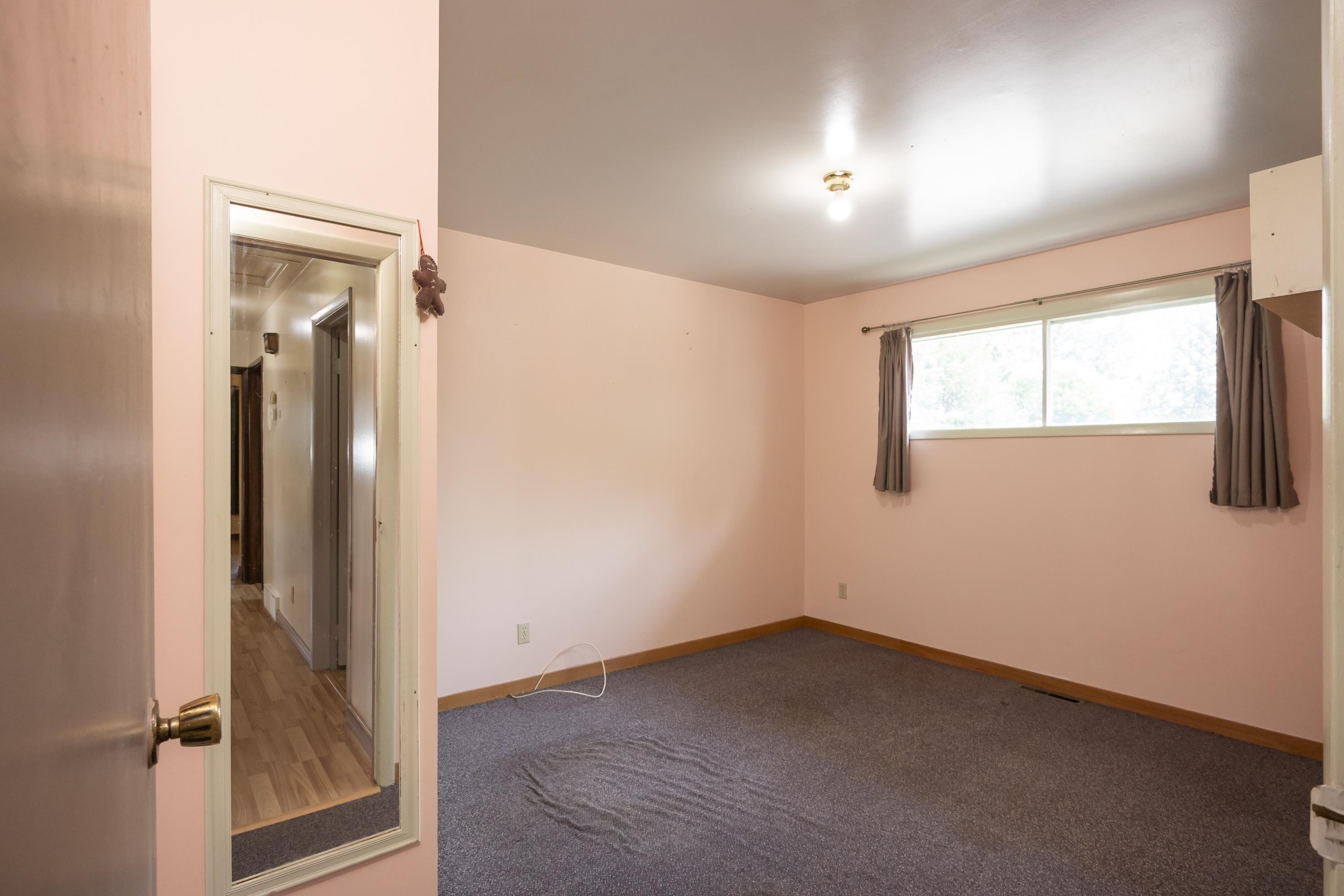 40 Lawrence Ave, Thunder Bay, ON - Indoor Photo Showing Other Room