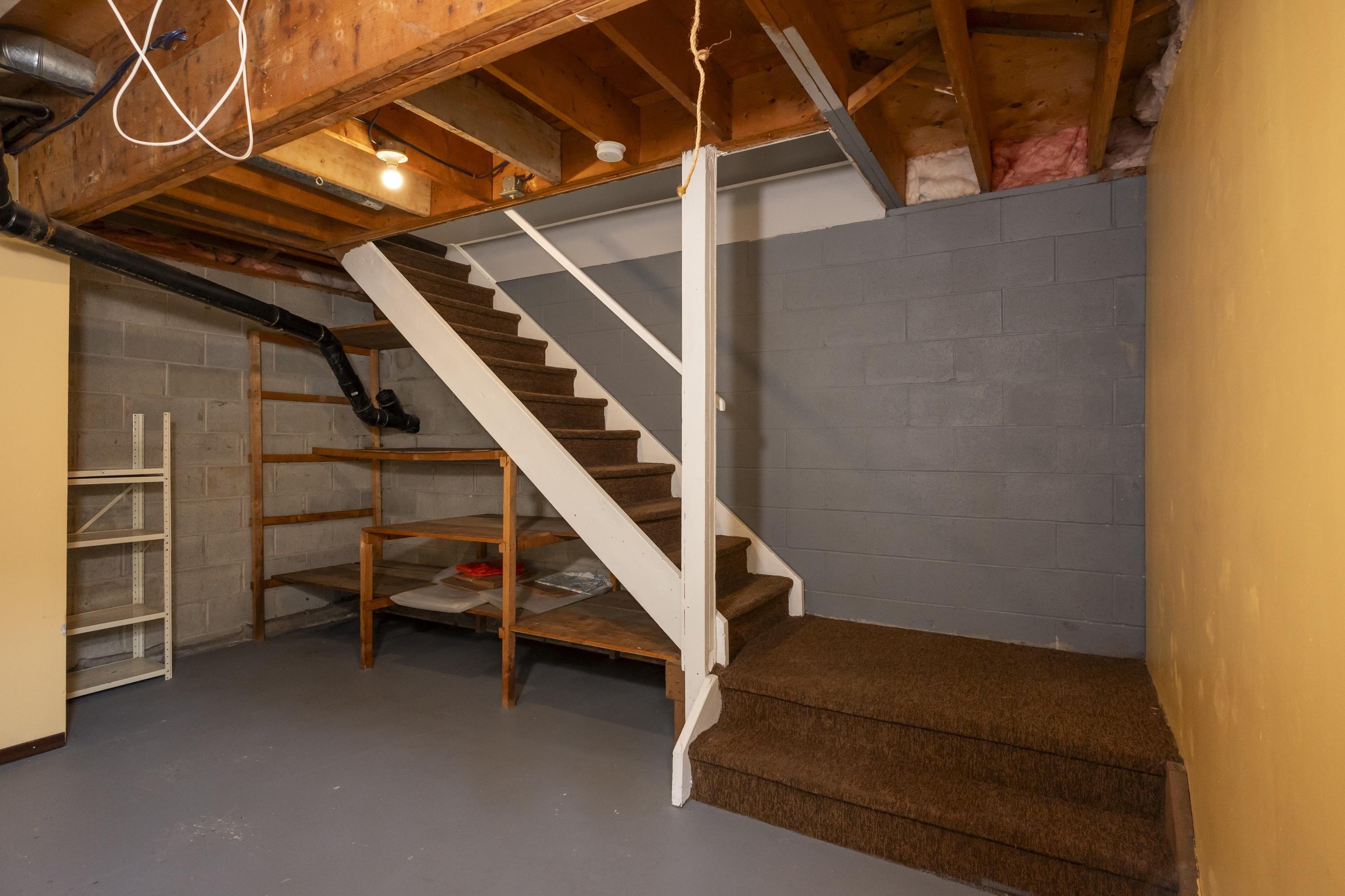 40 Lawrence Ave, Thunder Bay, ON - Indoor Photo Showing Other Room