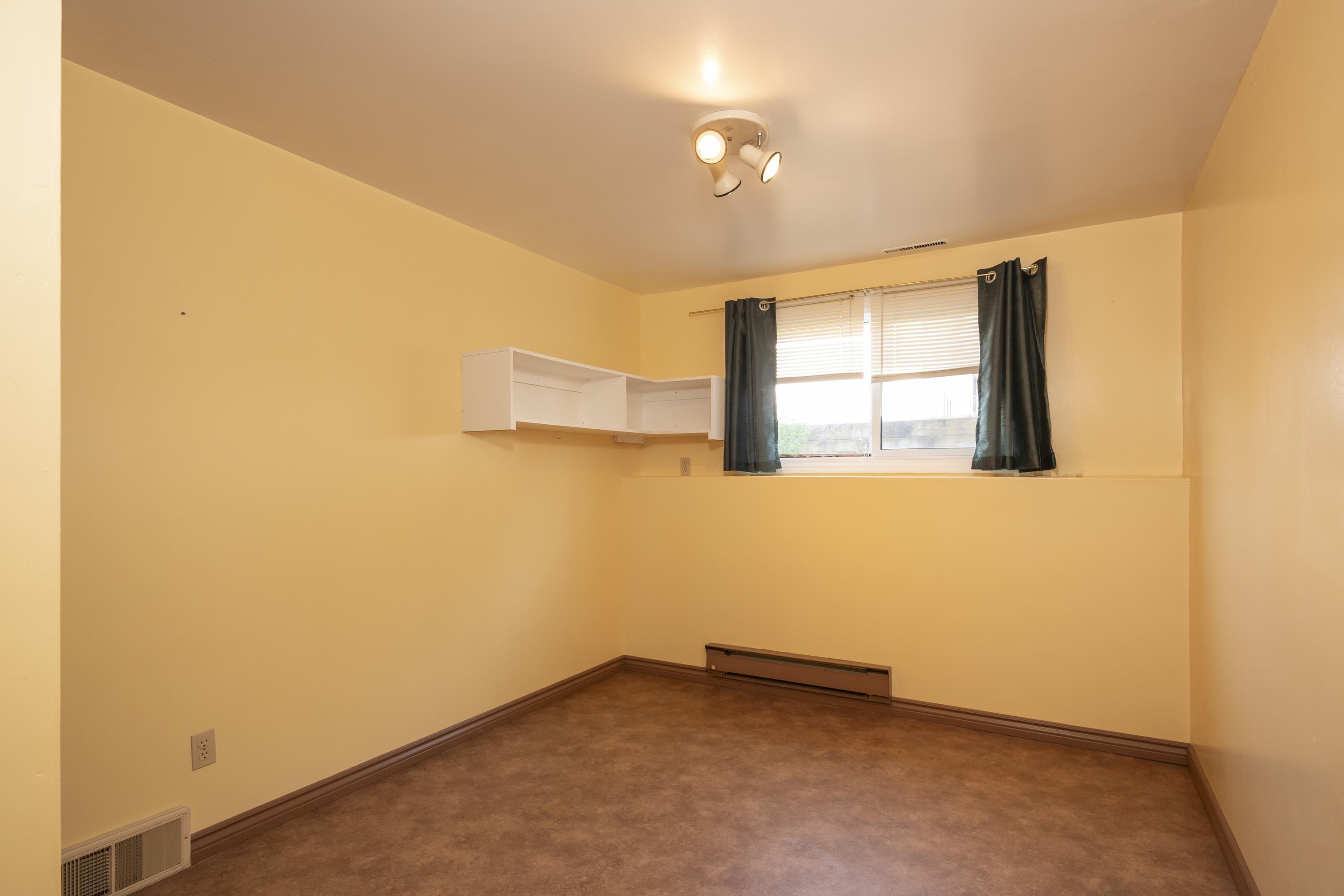 40 Lawrence Ave, Thunder Bay, ON - Indoor Photo Showing Other Room