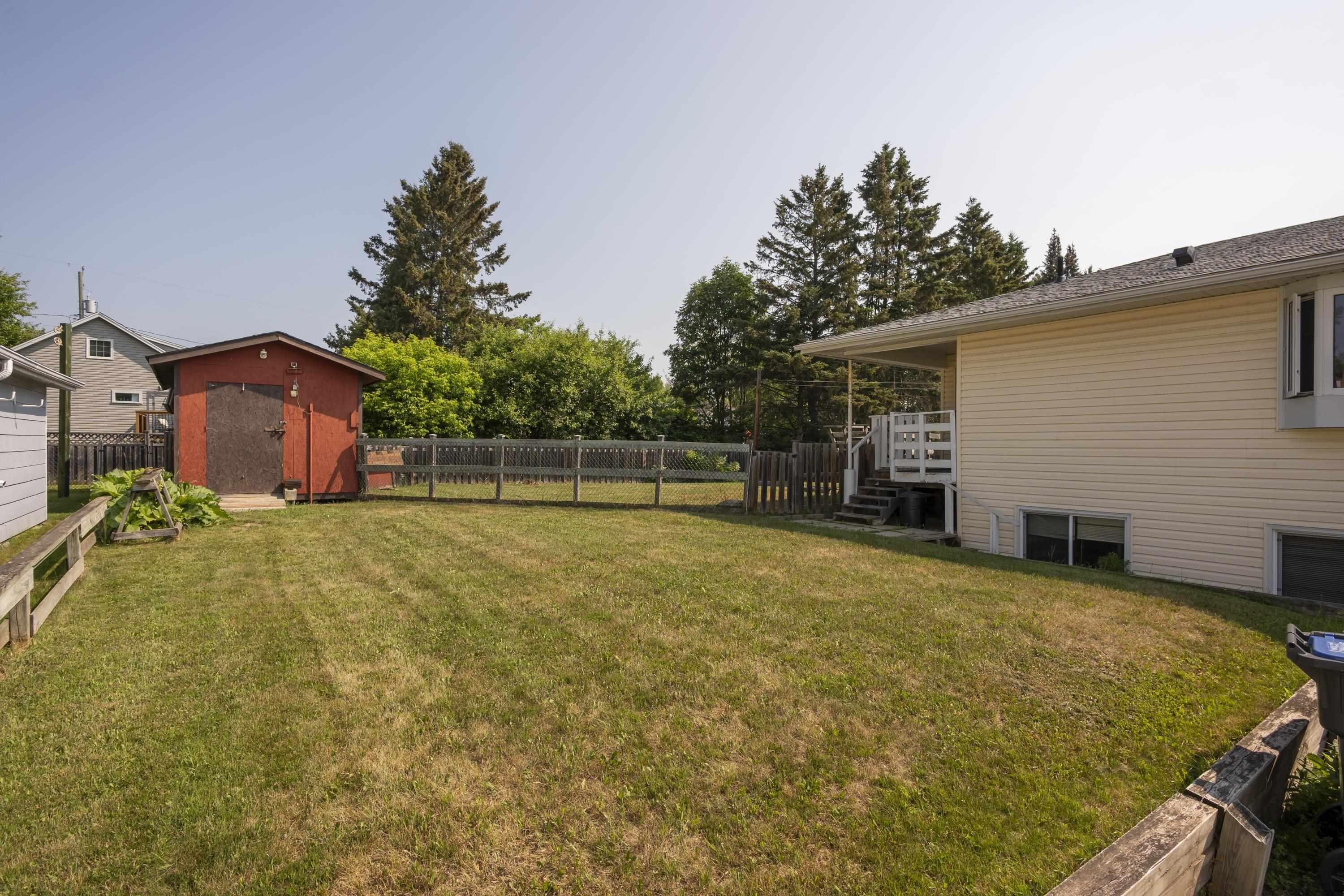 40 Lawrence Ave, Thunder Bay, ON - Outdoor With Exterior