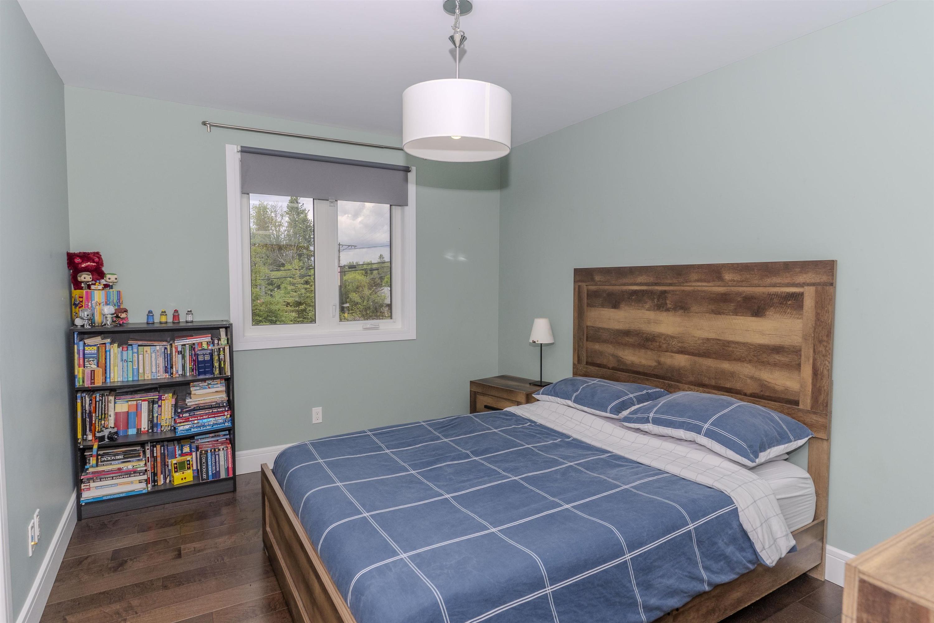 740 Woodcrest Rd, Thunder Bay, ON