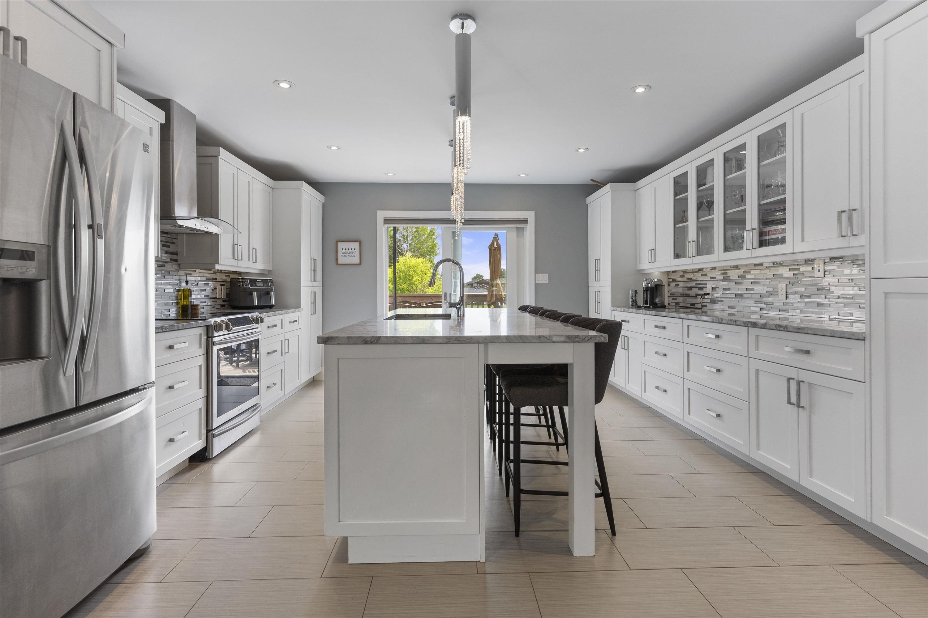 740 Woodcrest Rd, Thunder Bay, ON