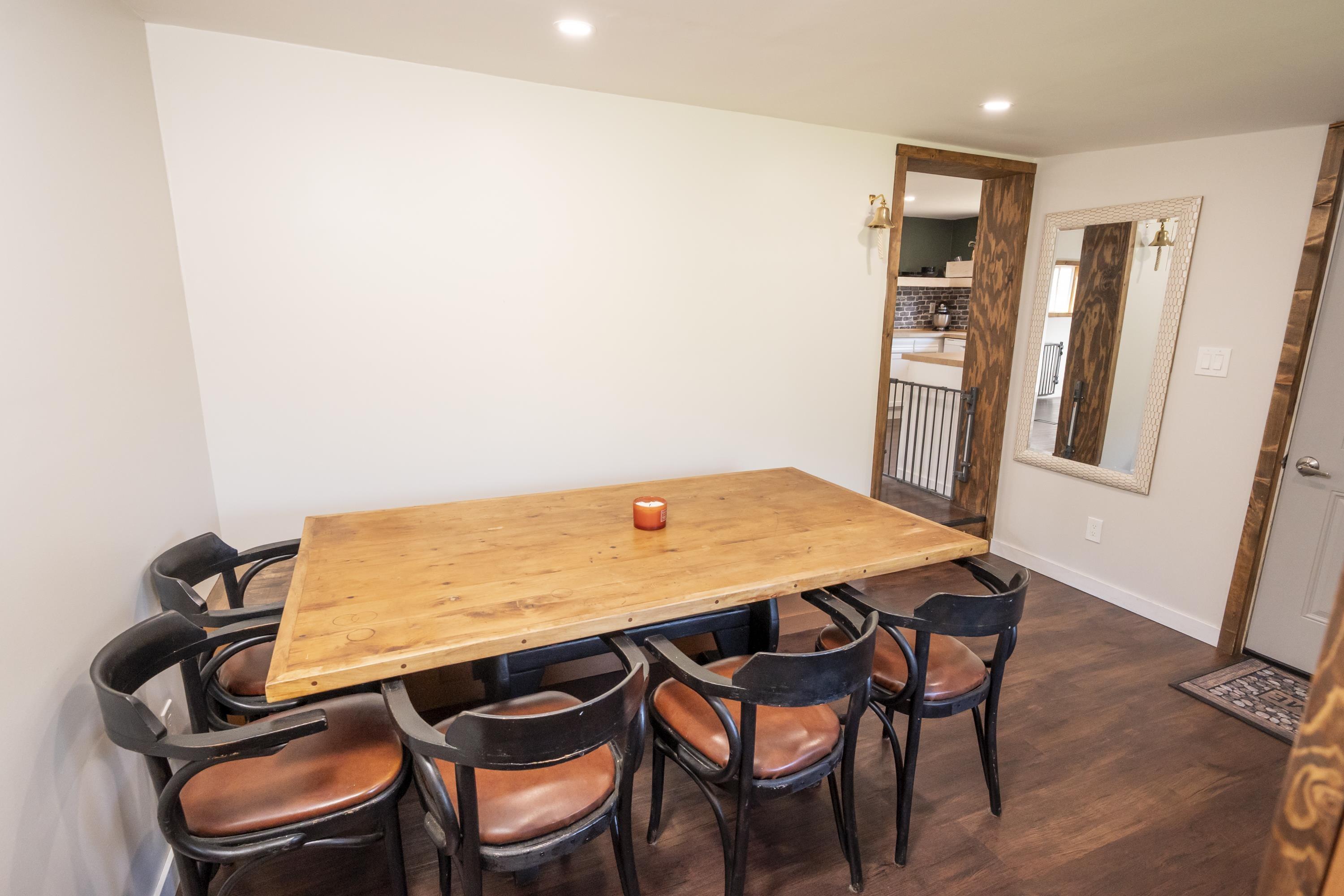 20 Union School Road S, Neebing, ON - Indoor Photo Showing Dining Room