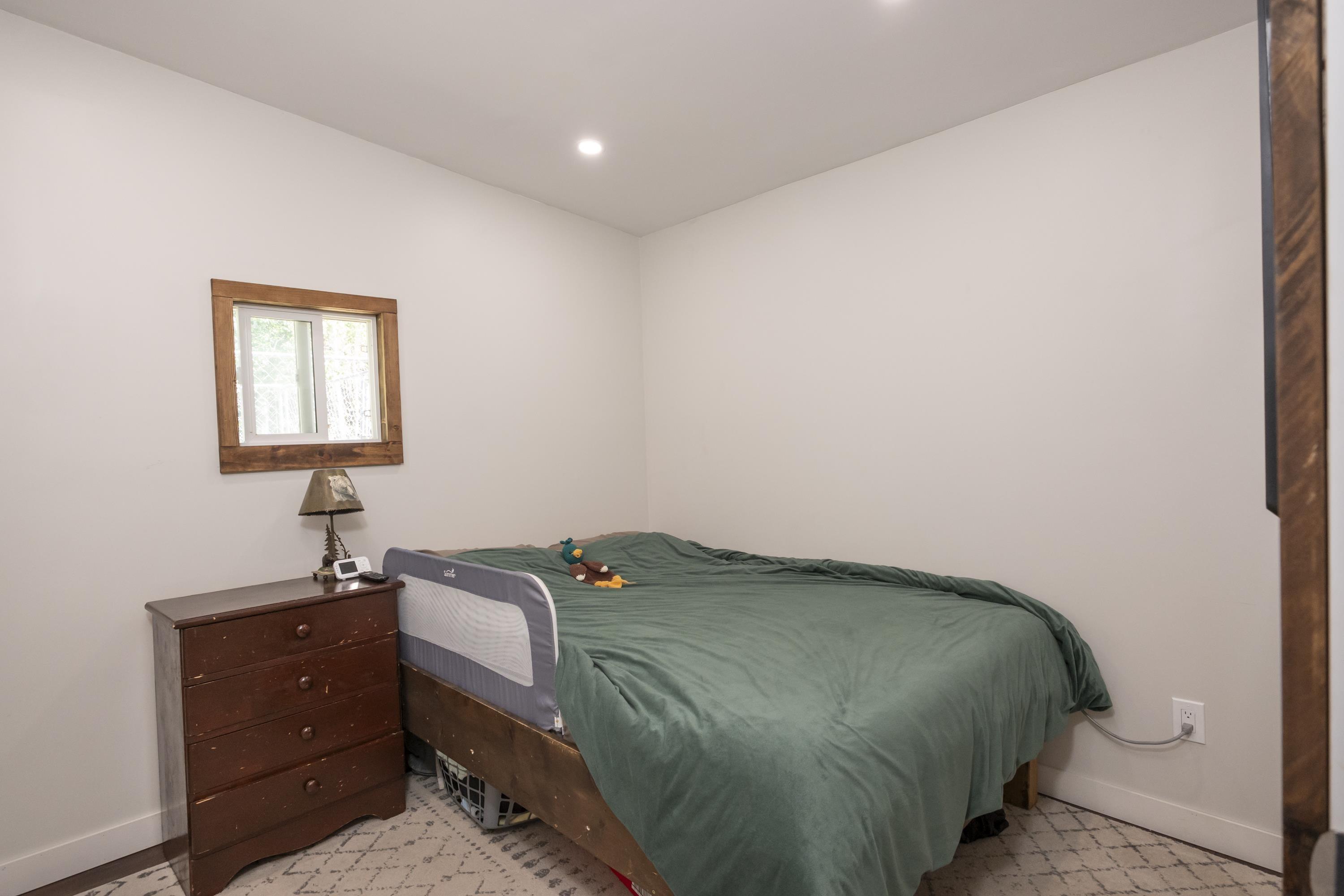 20 Union School Road S, Neebing, ON - Indoor Photo Showing Bedroom