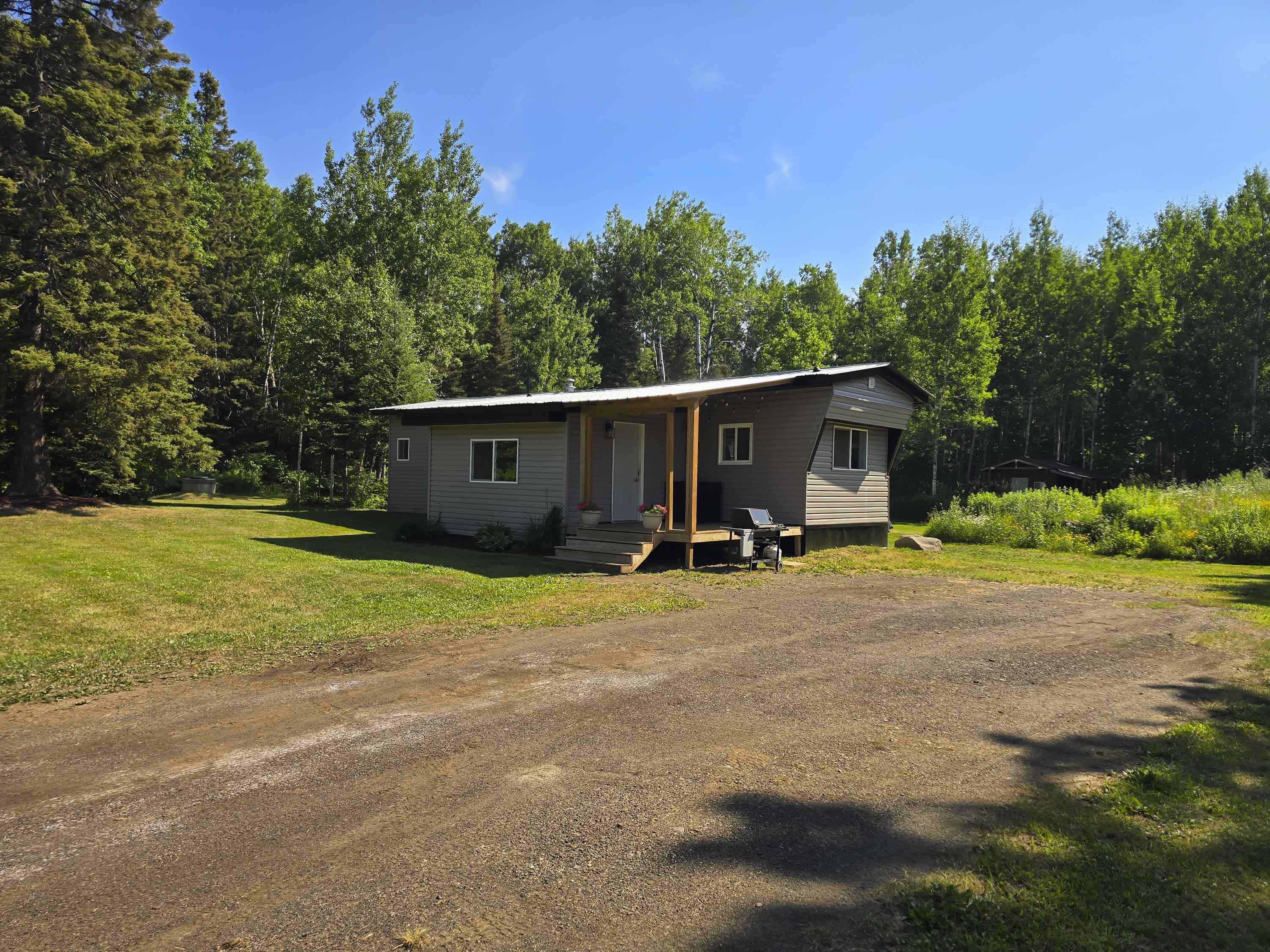20 Union School Road S, Neebing, ON - Outdoor