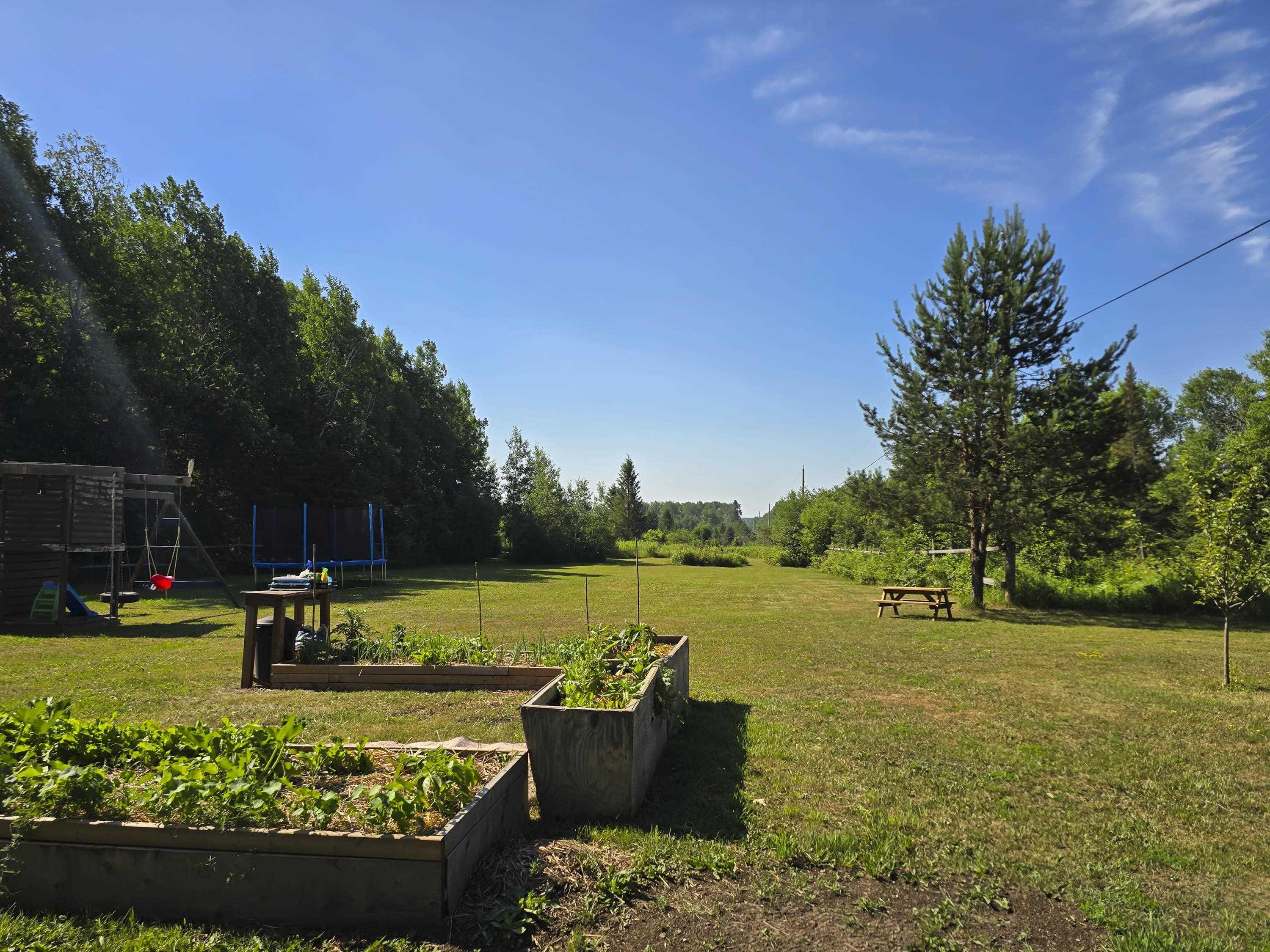 20 Union School Road S, Neebing, ON - Outdoor