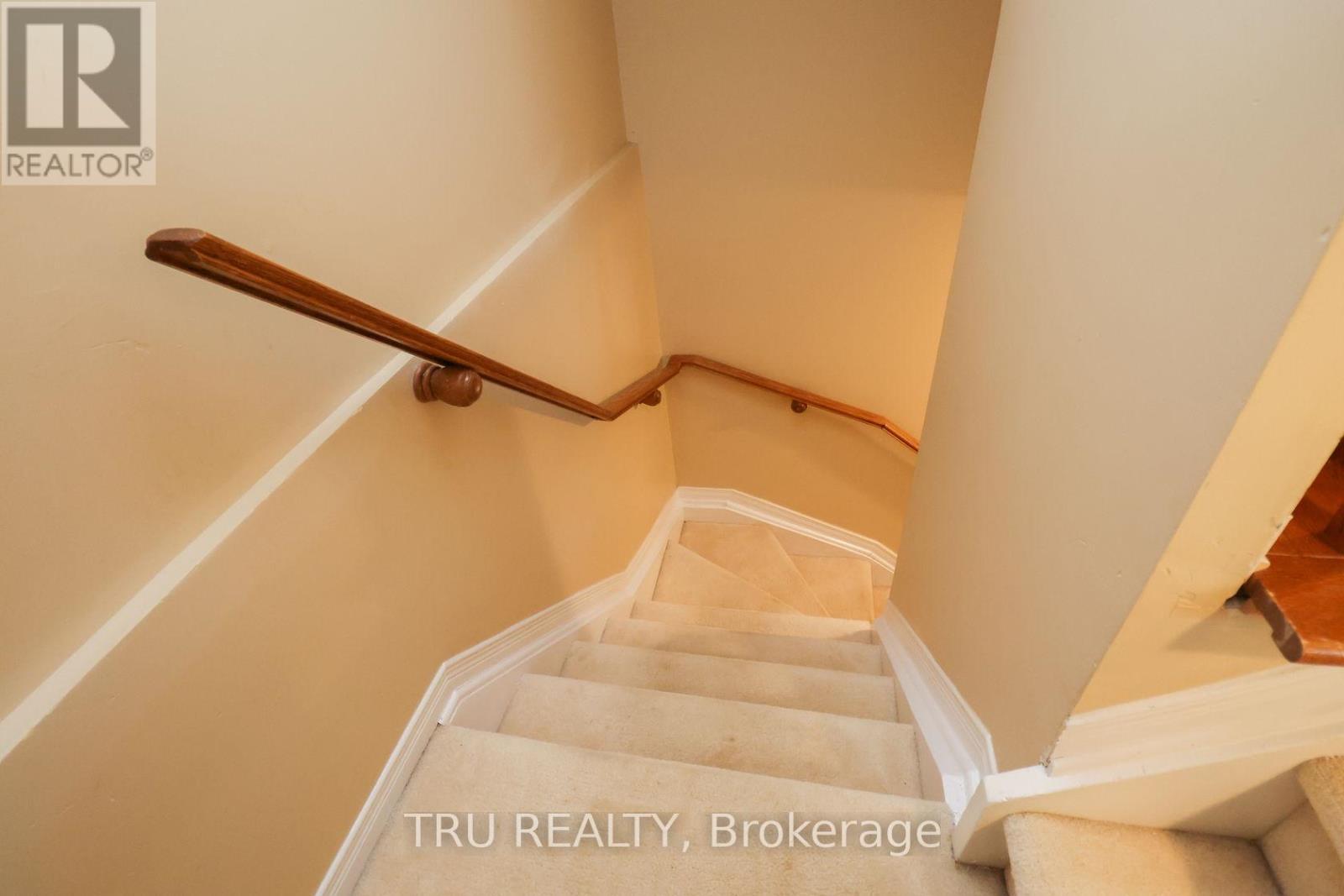 186 Daventry Crescent, Ottawa, ON - Indoor Photo Showing Other Room