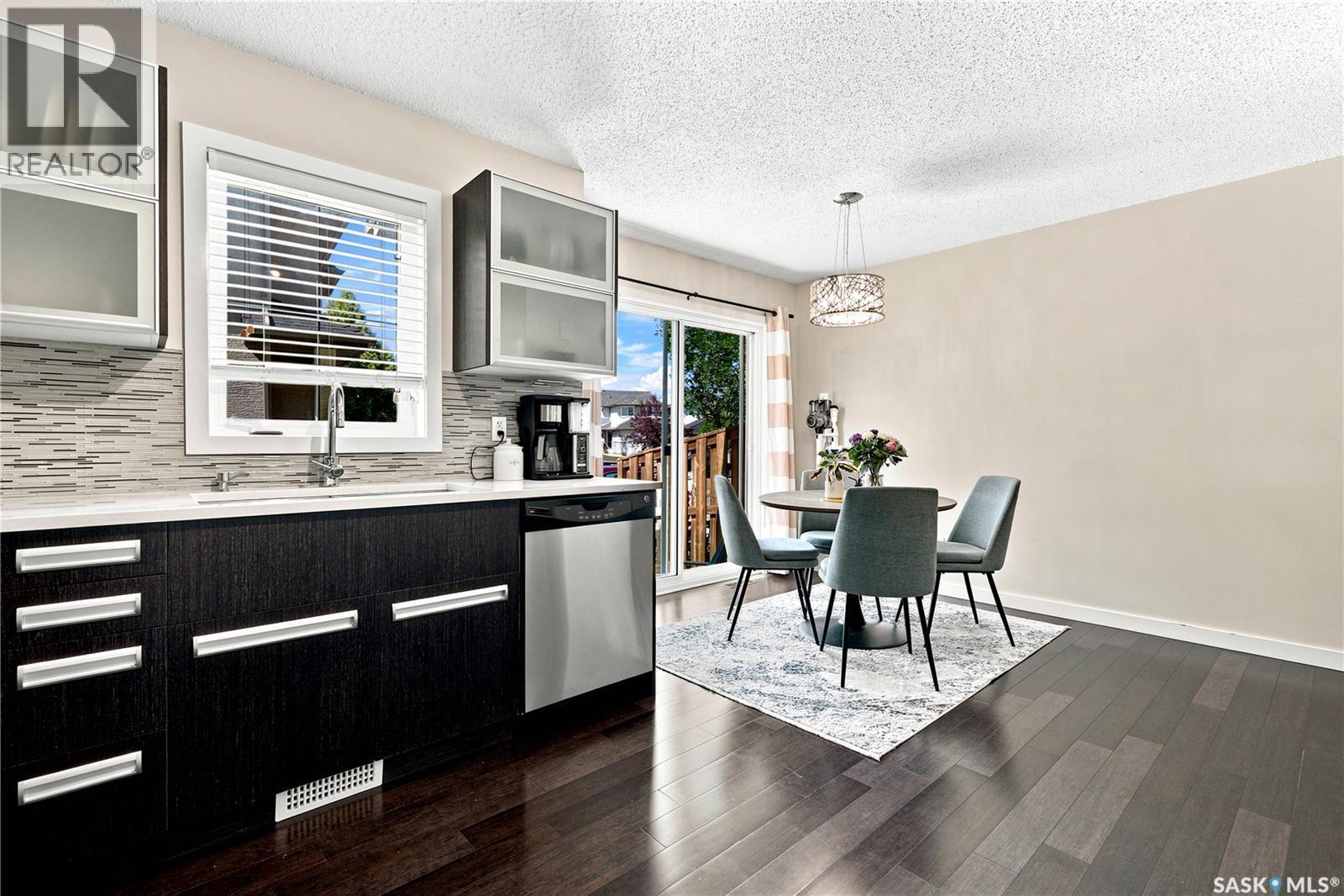 163 135 Ashworth Crescent, Saskatoon, SK - Indoor