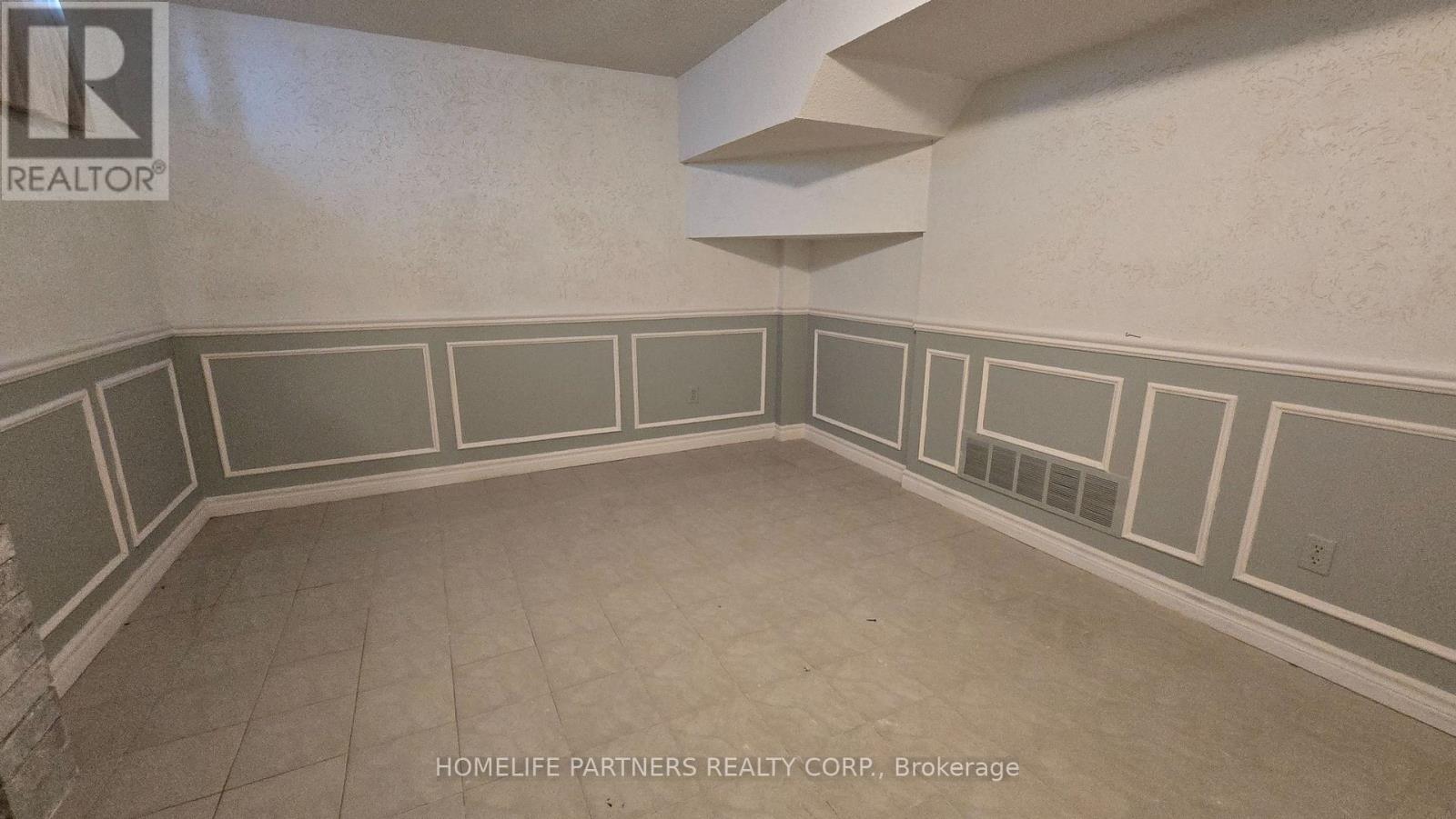 10 Glenvilla Road, Vaughan, ON - Indoor Photo Showing Other Room