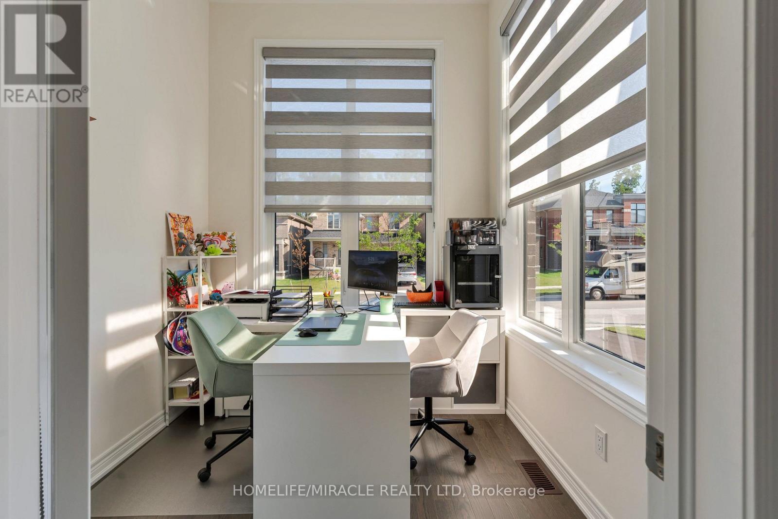 1429 Davis Loop, Innisfil, ON - Indoor Photo Showing Office