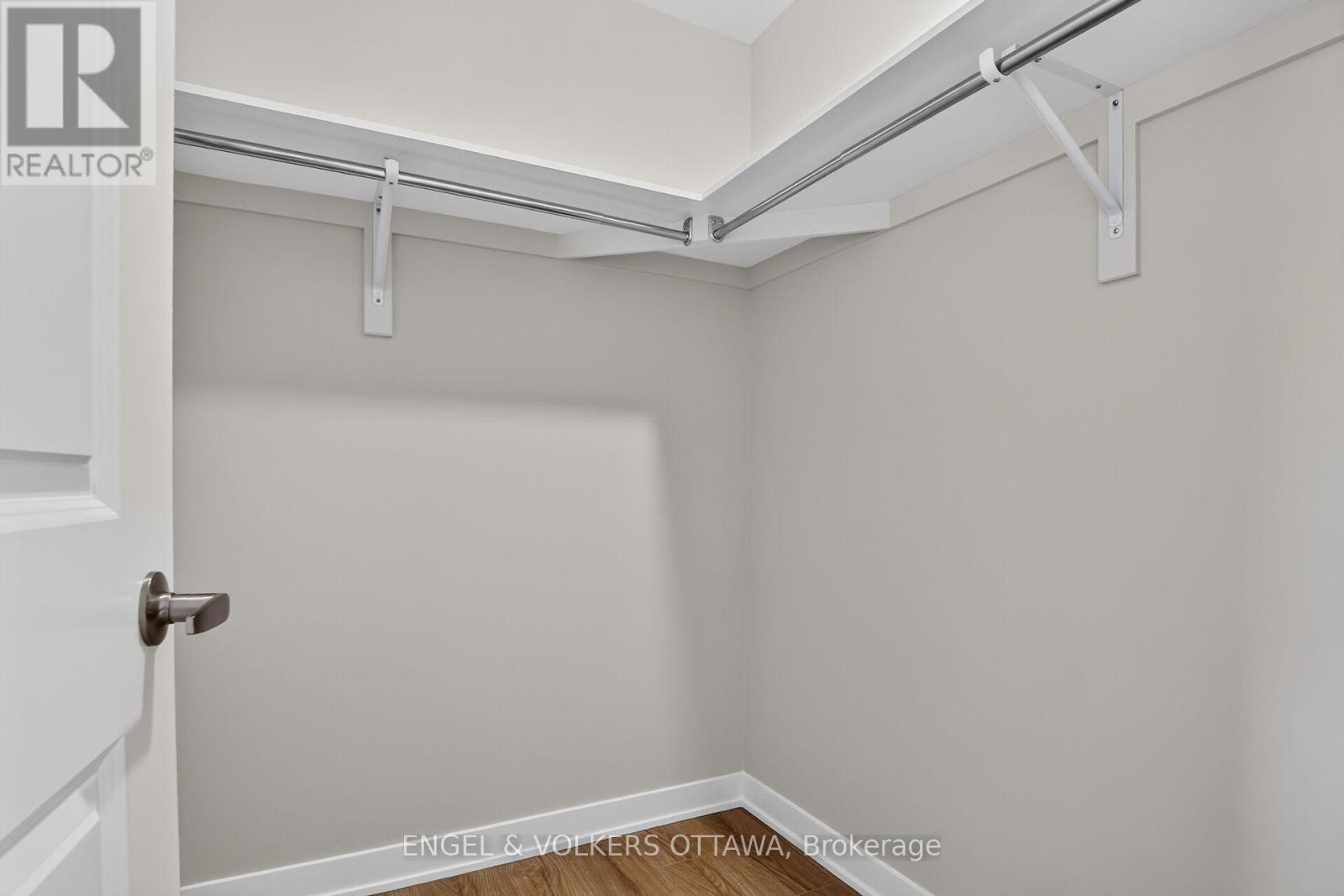 728 Haflinger Row, Ottawa, ON - Indoor