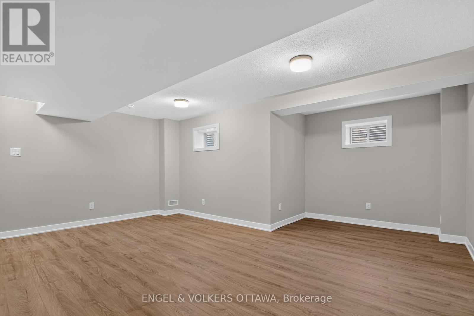 728 Haflinger Row, Ottawa, ON - Indoor Photo Showing Other Room