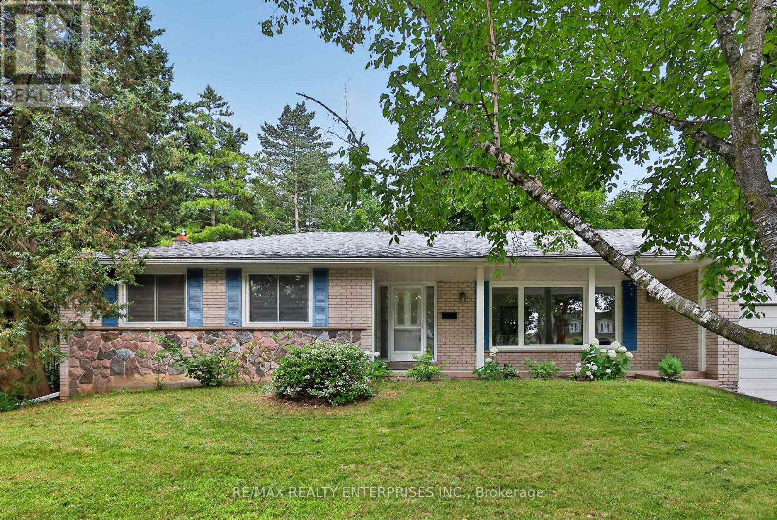 975 Cresthampton Lane, Mississauga, ON - Outdoor With Deck Patio Veranda