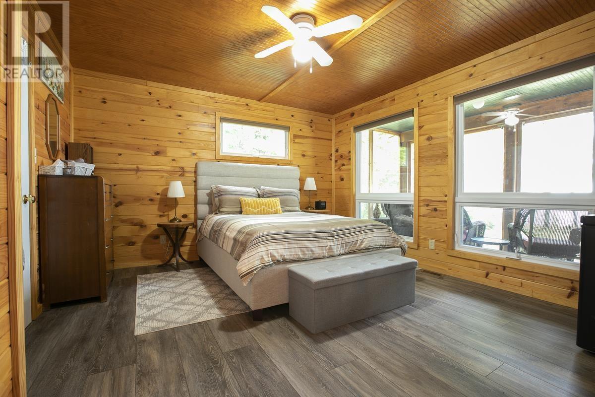 30A Stoney Point Rd, Batchawana Bay, ON - Indoor Photo Showing Bedroom