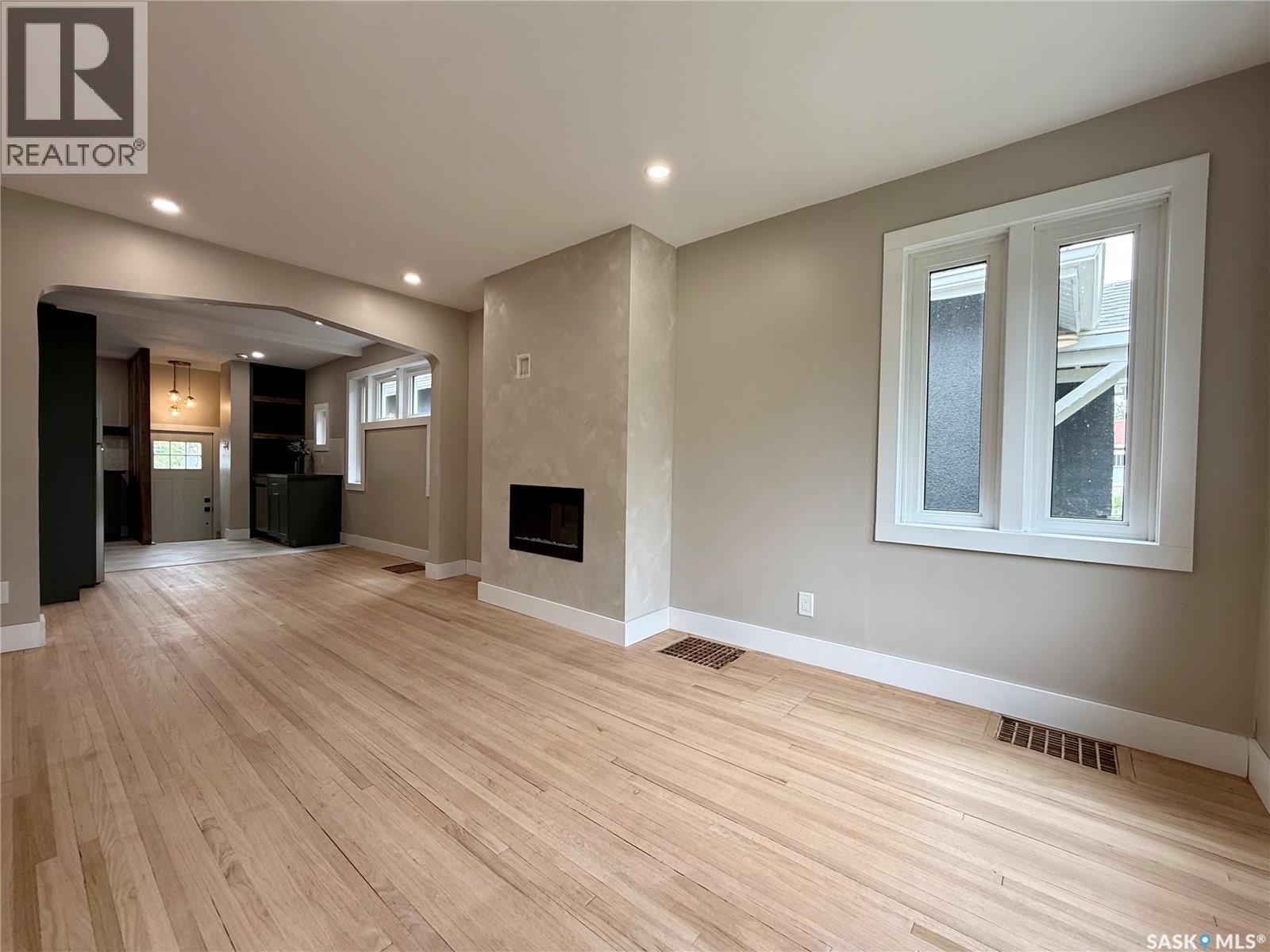 2471 Broder Street, Regina, SK - Indoor With Fireplace