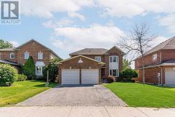 615 SANDFORD STREET Newmarket, ON L3X 1T4