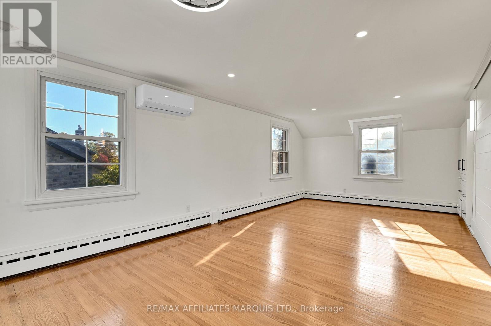 1603 Peter Street, Cornwall, ON - Indoor Photo Showing Other Room