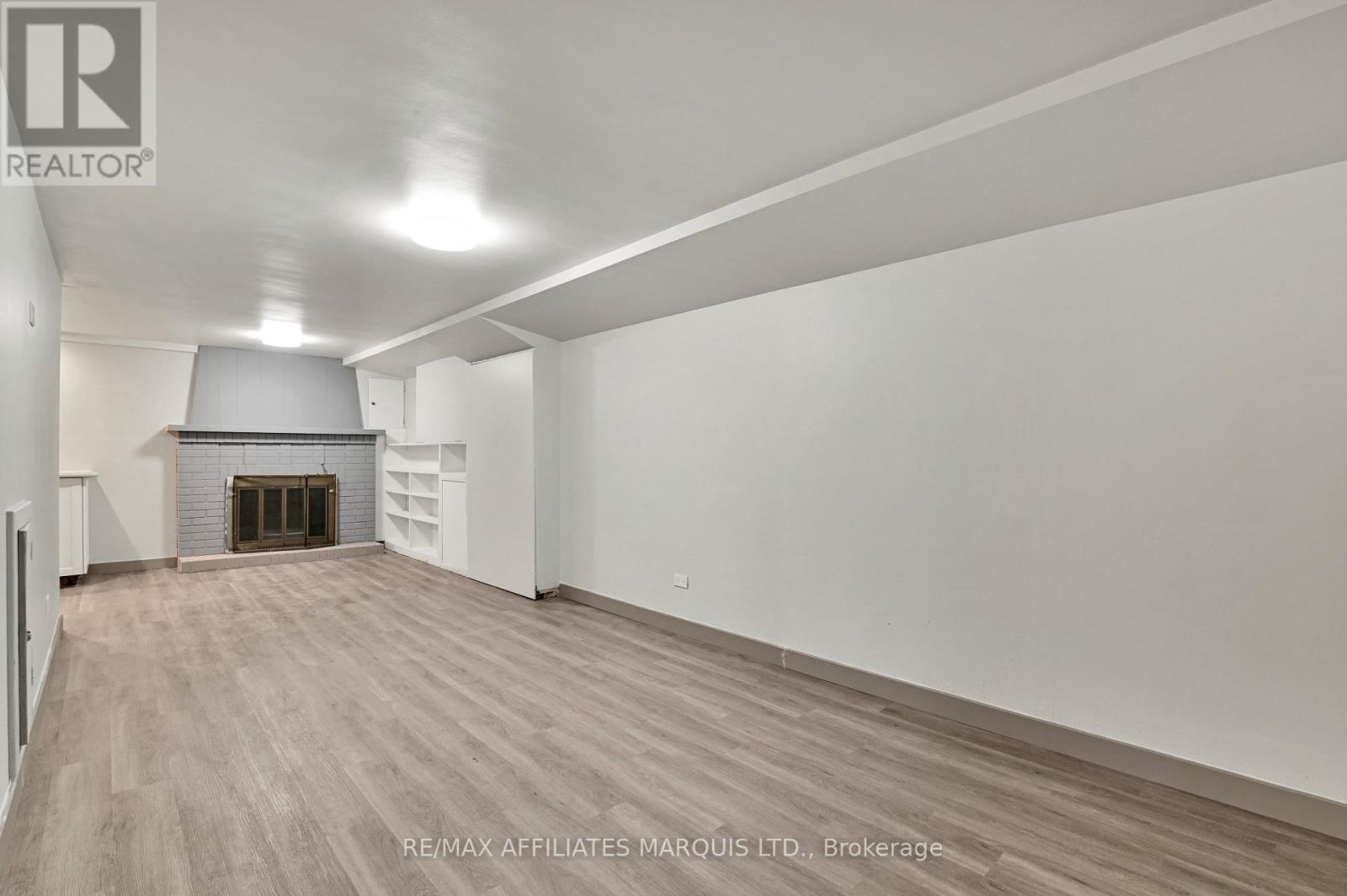 1603 Peter Street, Cornwall, ON - Indoor With Fireplace