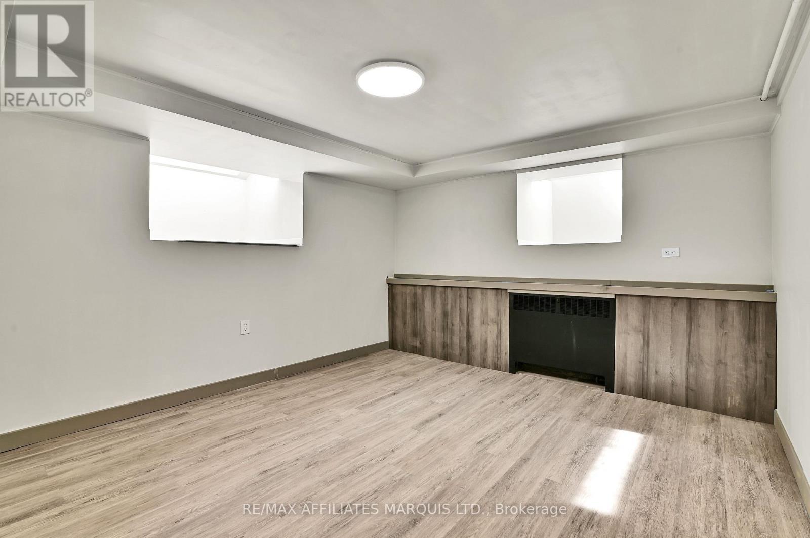 1603 Peter Street, Cornwall, ON - Indoor Photo Showing Other Room