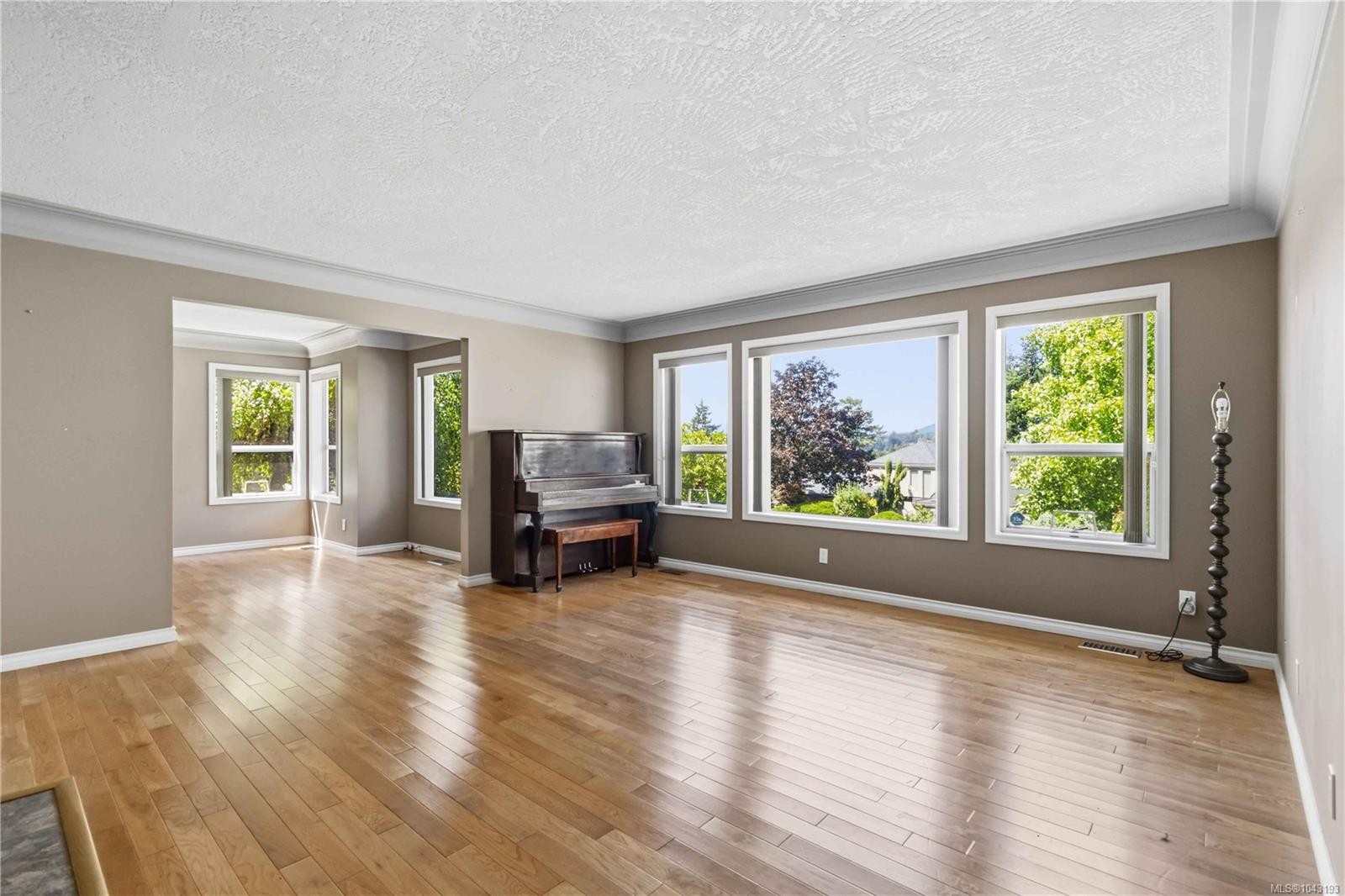4343 Emily Carr Dr, Saanich, BC