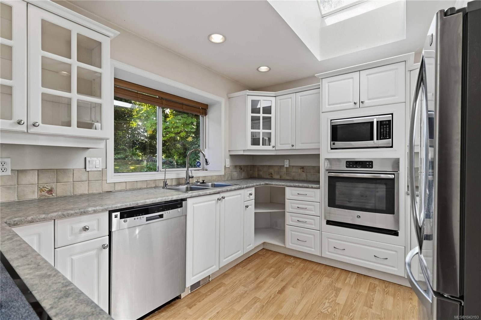 4343 Emily Carr Dr, Saanich, BC