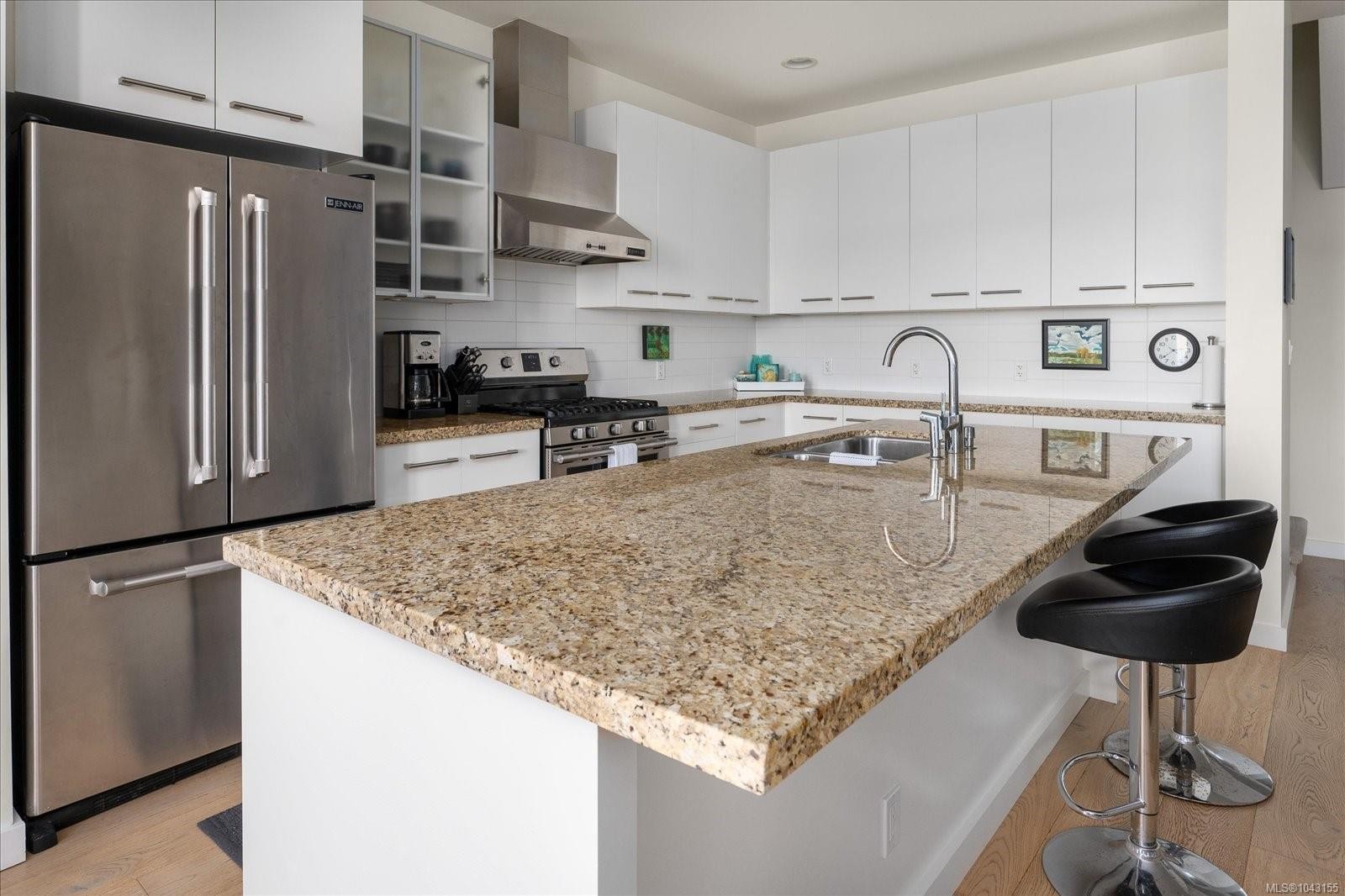 #Th10-38 Front St, Nanaimo, BC