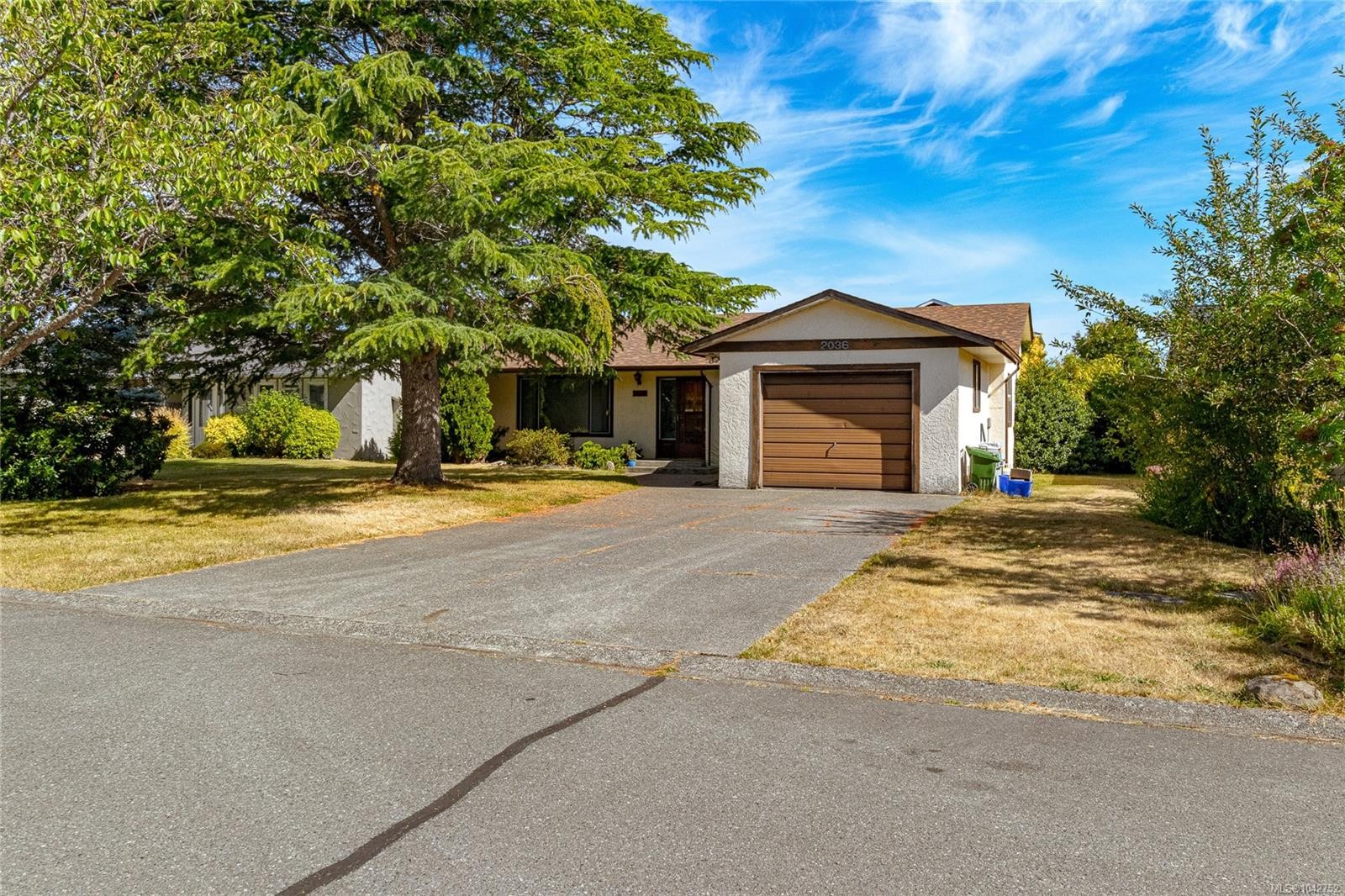 2036 Winmeadow Pl, Sidney, BC