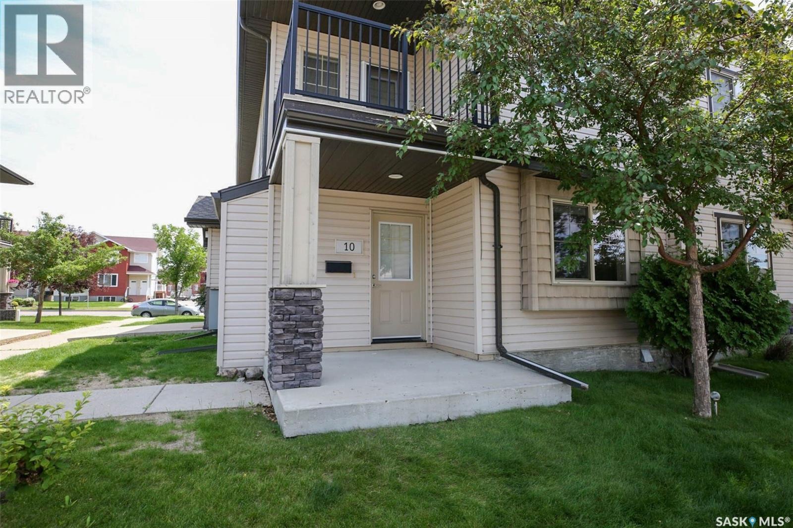 10 5011 James Hill Road, Regina, SK - Outdoor