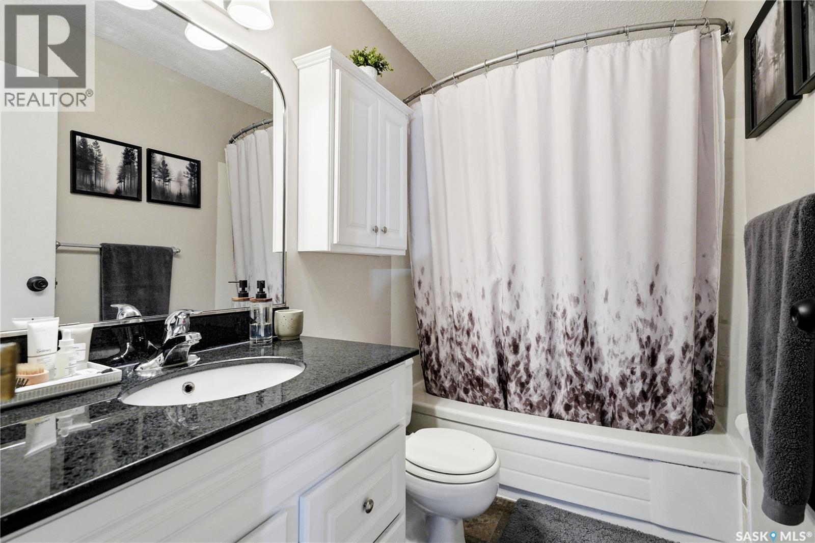 730 510 Prairie Avenue, Saskatoon, SK - Indoor Photo Showing Bathroom