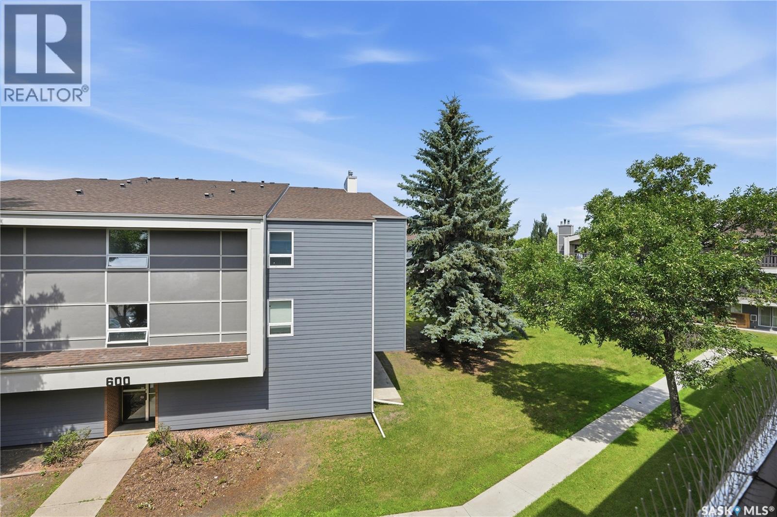 730 510 Prairie Avenue, Saskatoon, SK - Outdoor