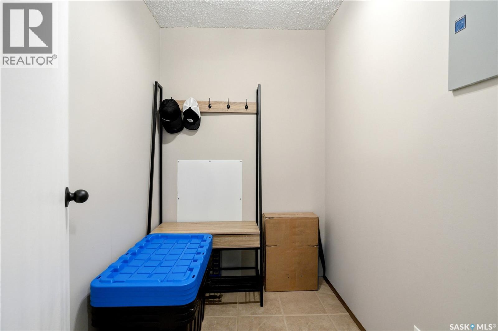 730 510 Prairie Avenue, Saskatoon, SK - Indoor