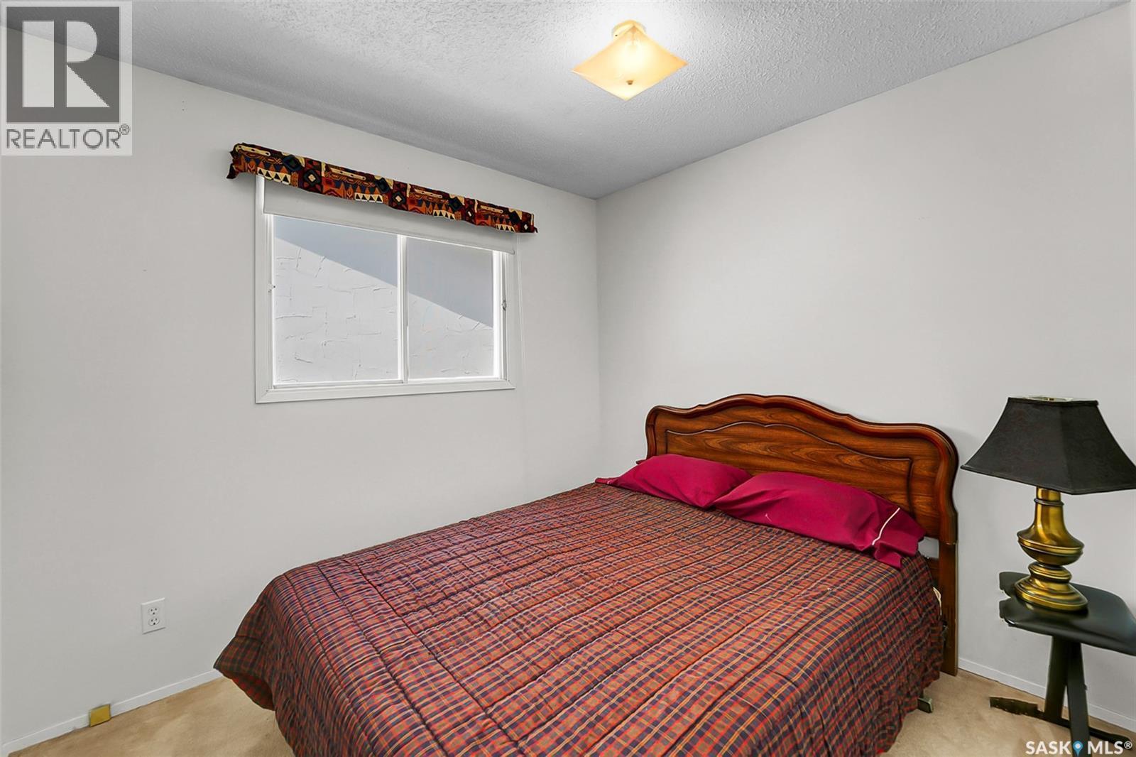 334 Johnson Crescent, Saskatoon, SK - Indoor Photo Showing Bedroom