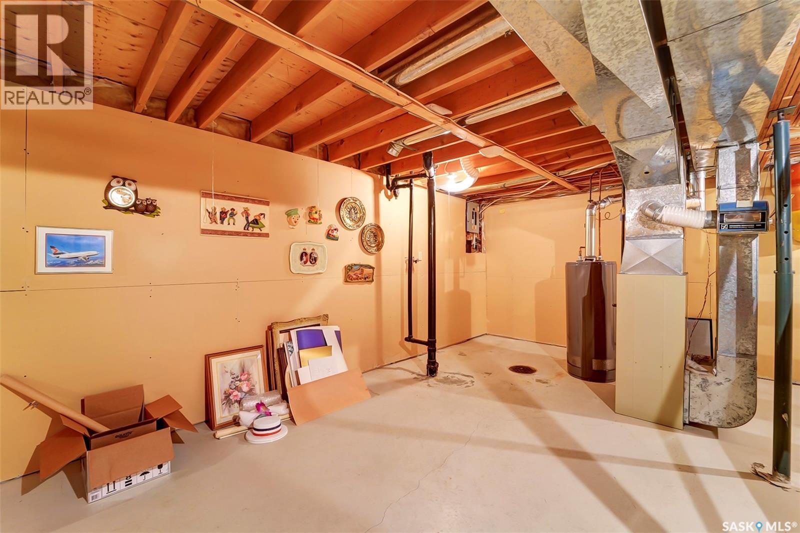 334 Johnson Crescent, Saskatoon, SK - Indoor Photo Showing Basement