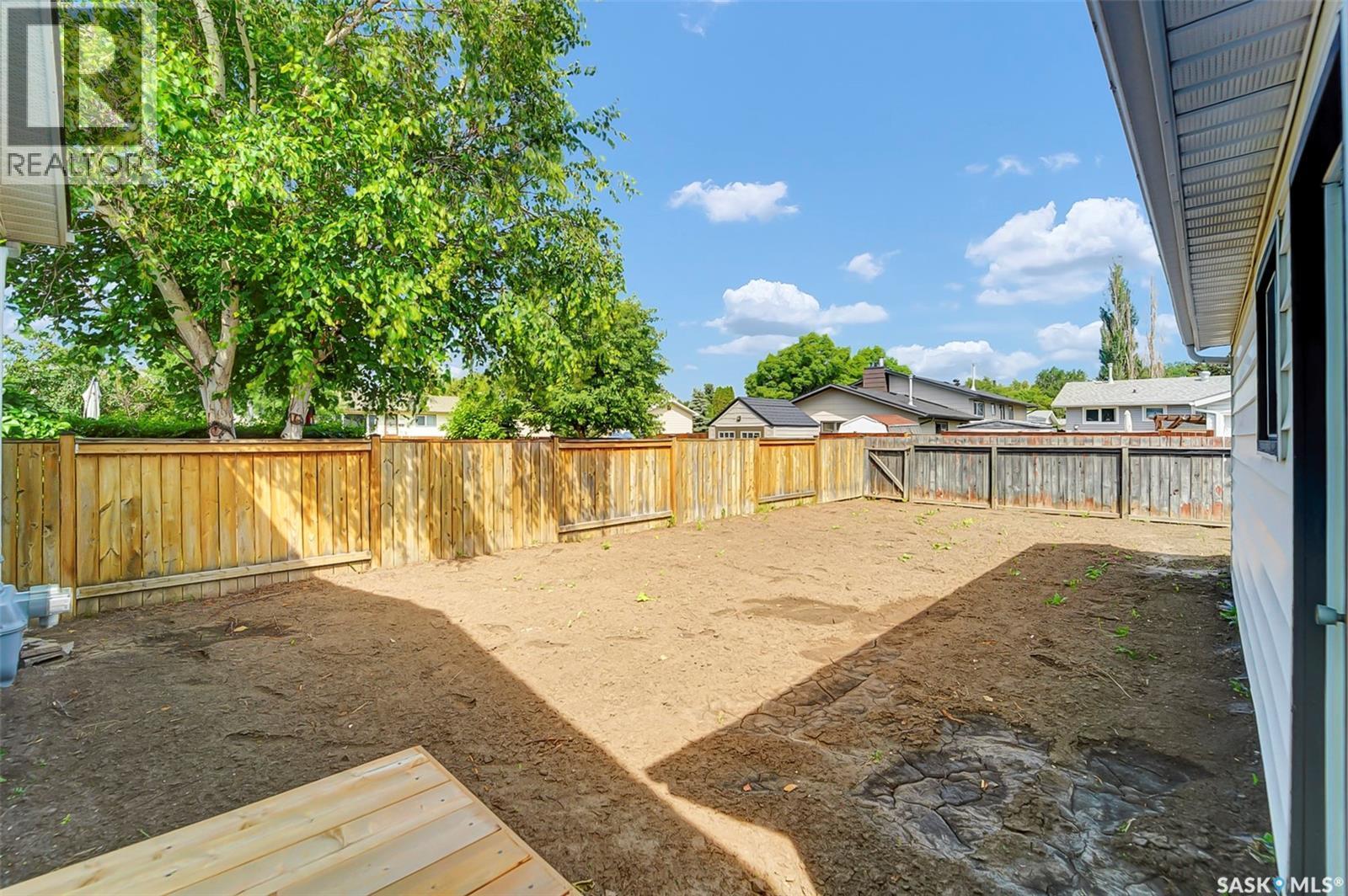 334 Johnson Crescent, Saskatoon, SK - Outdoor