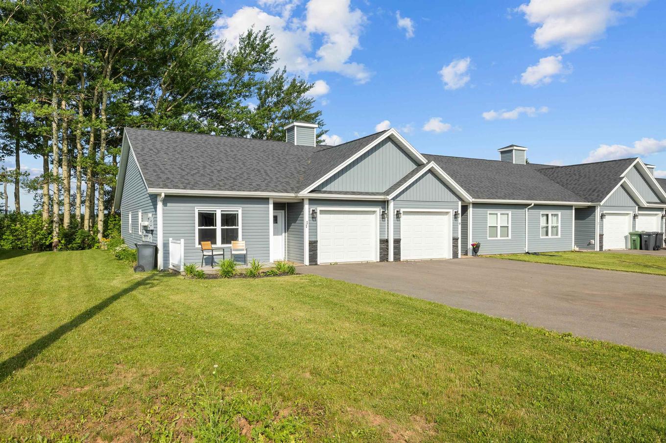 11 Mill Pond Lane, Cornwall, PE