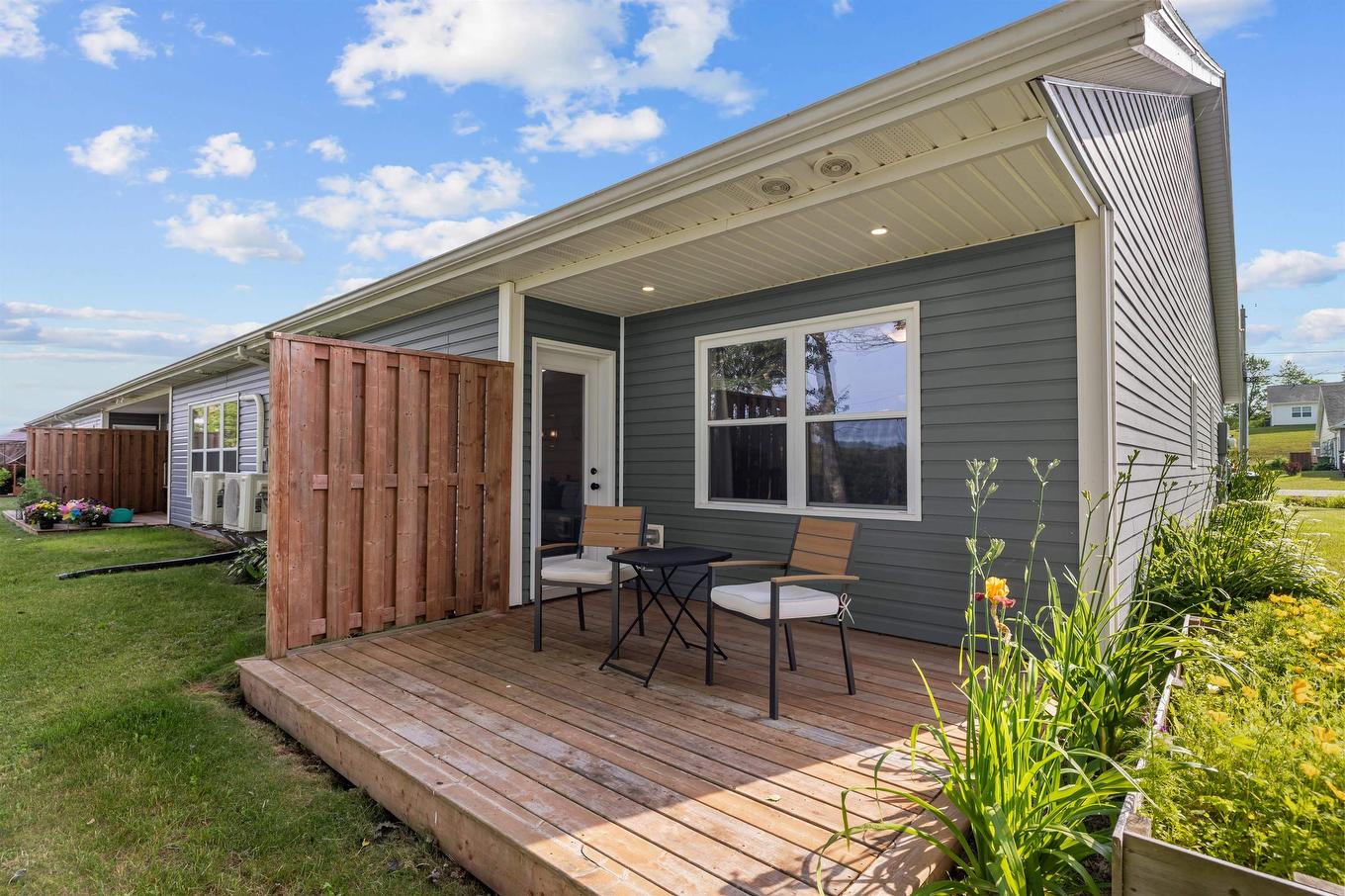 11 Mill Pond Lane, Cornwall, PE
