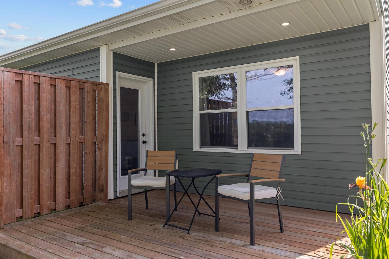 11 Mill Pond Lane, Cornwall, PE