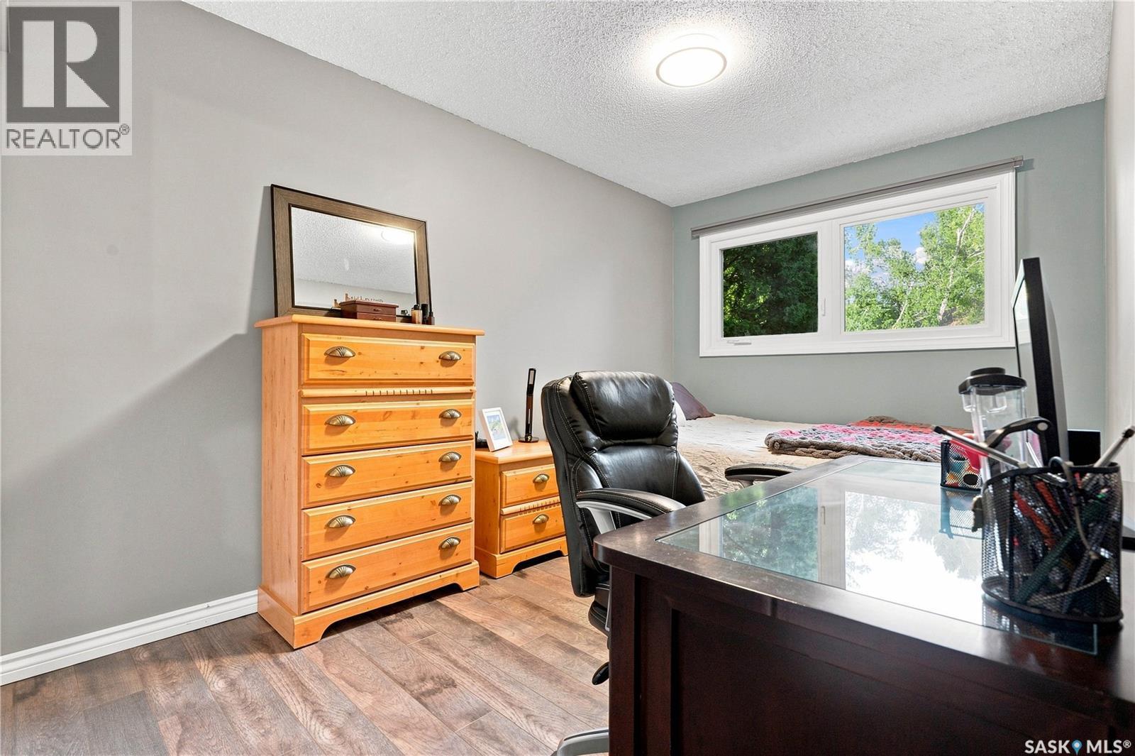 242 Candle Crescent, Saskatoon, SK - Indoor