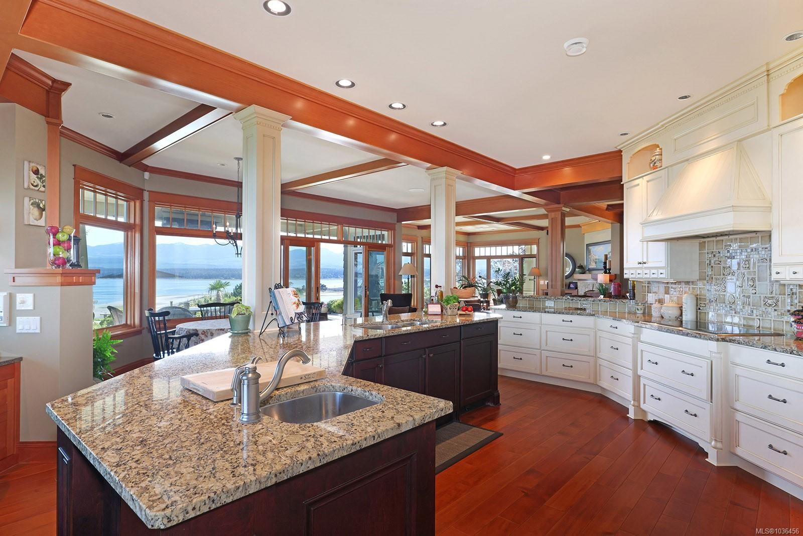 1133 Yates Rd, Comox, BC