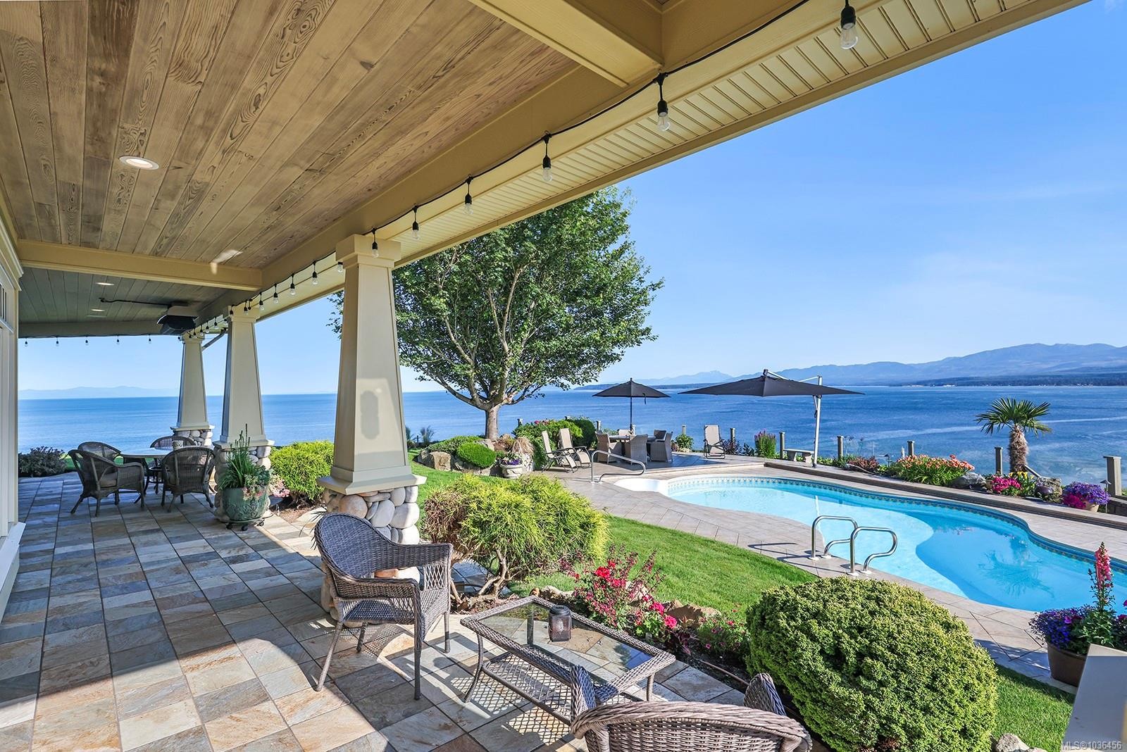 1133 Yates Rd, Comox, BC