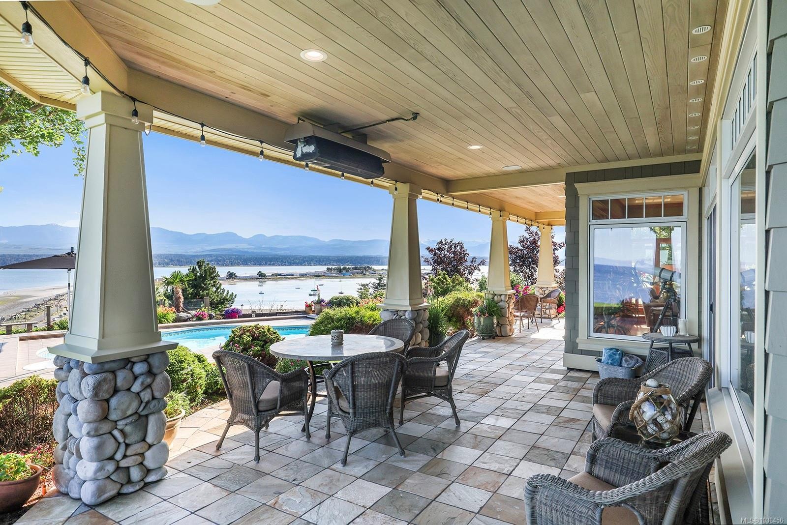 1133 Yates Rd, Comox, BC